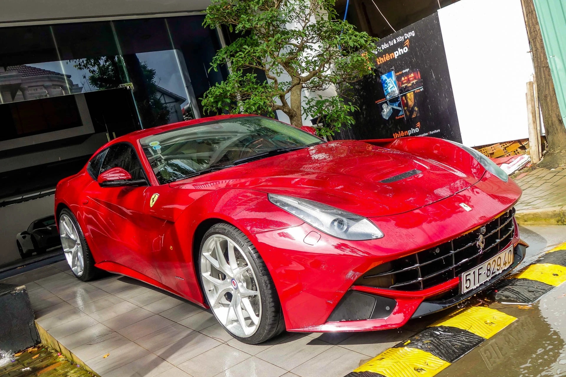 cường đô la,  nguyễn quốc cường,  siêu xe,  lamborghini,  ferrari,  mclaren,  porsche,  audi,  bmw,  mercedes,  maybach,  honda,  civic type r,  land rover,  bentley,  morgan ảnh 28 cuong do la,  nguyen quoc cuong,  sieu xe,  lamborghini,  ferrari,  mclaren,  porsche,  audi,  bmw,  mercedes,  maybach,  honda,  civic type r,  land rover,  bentley,  morgan anh 28