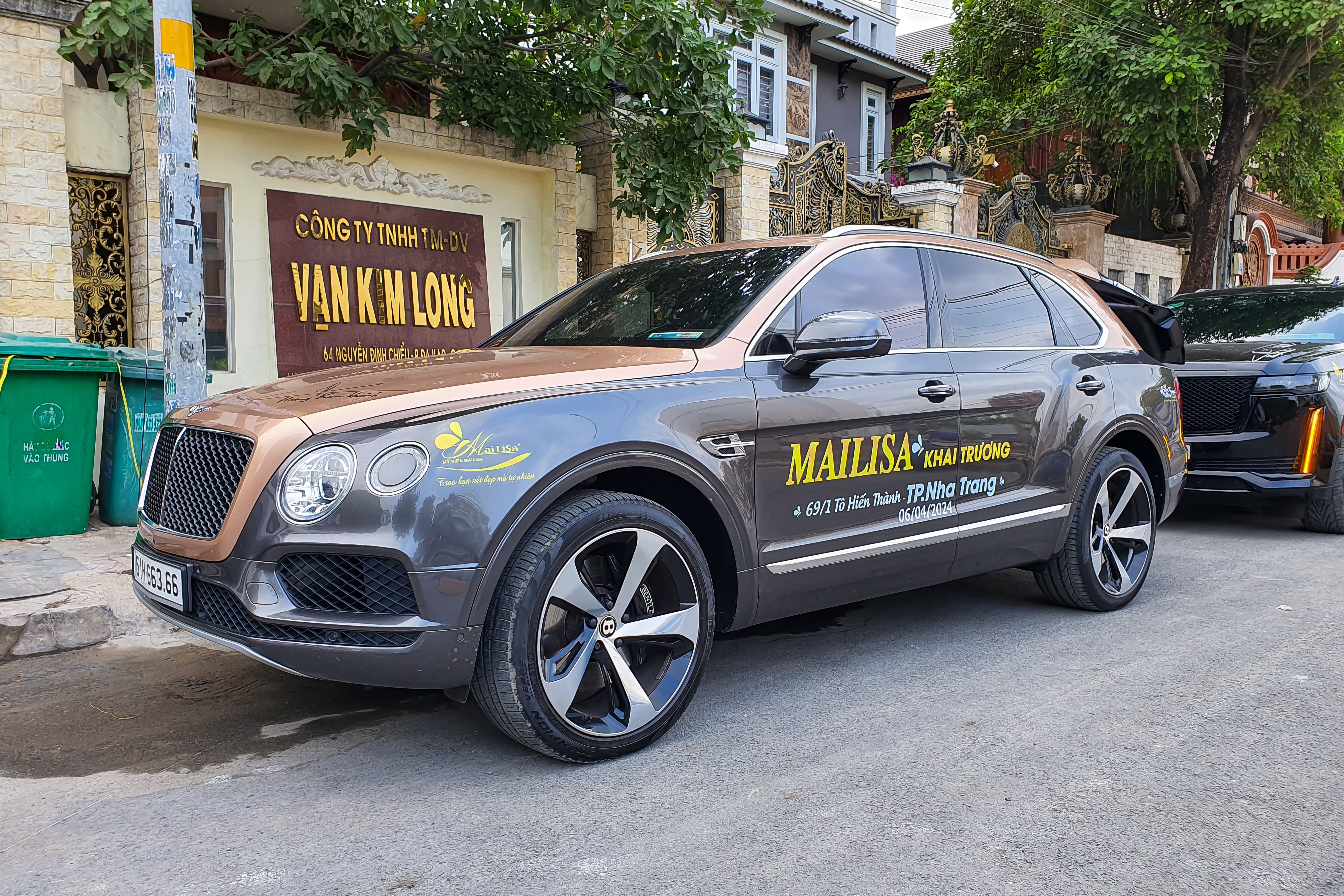 hoang kim khanh,  sieu xe,  ferrari,  lamborghini,  morgan,  porsche,  aston martin,  bentley,  cadillac anh 14