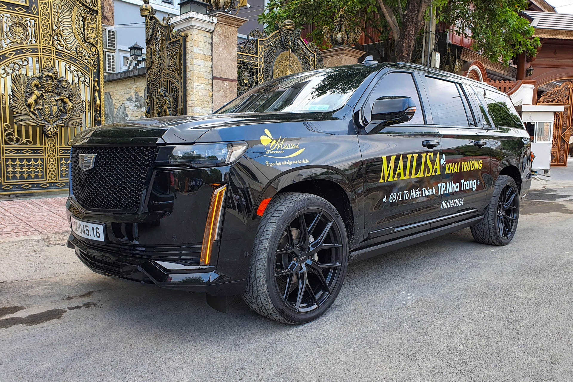 hoang kim khanh,  sieu xe,  ferrari,  lamborghini,  morgan,  porsche,  aston martin,  bentley,  cadillac anh 16