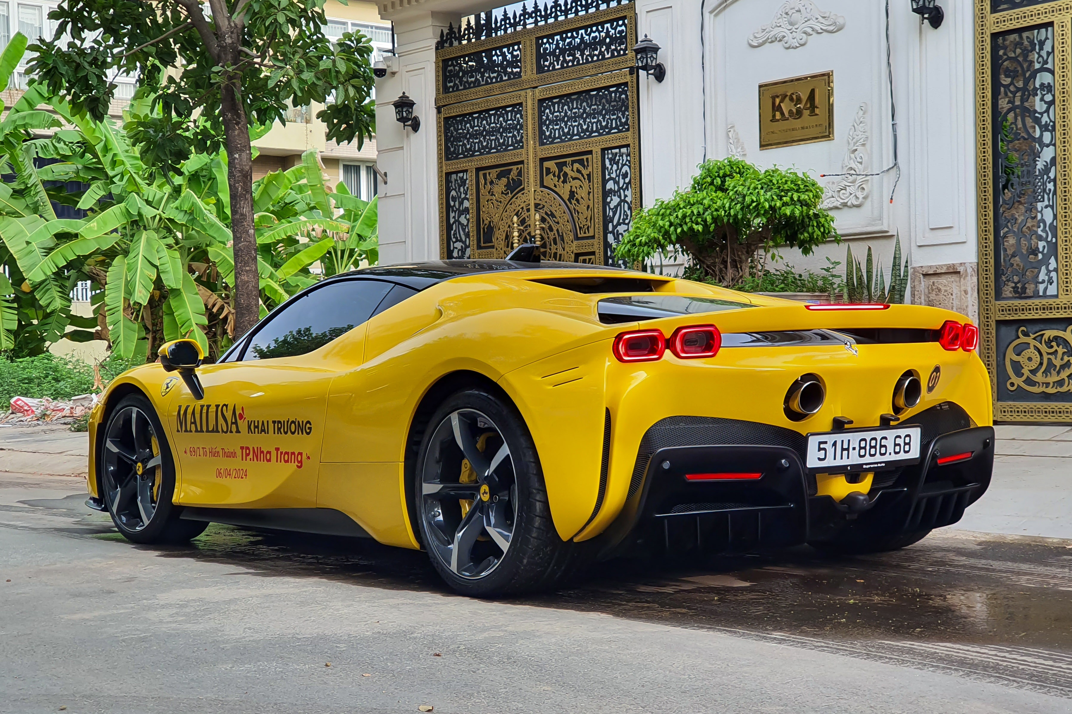 hoang kim khanh,  sieu xe,  ferrari,  lamborghini,  morgan,  porsche,  aston martin,  bentley,  cadillac anh 3