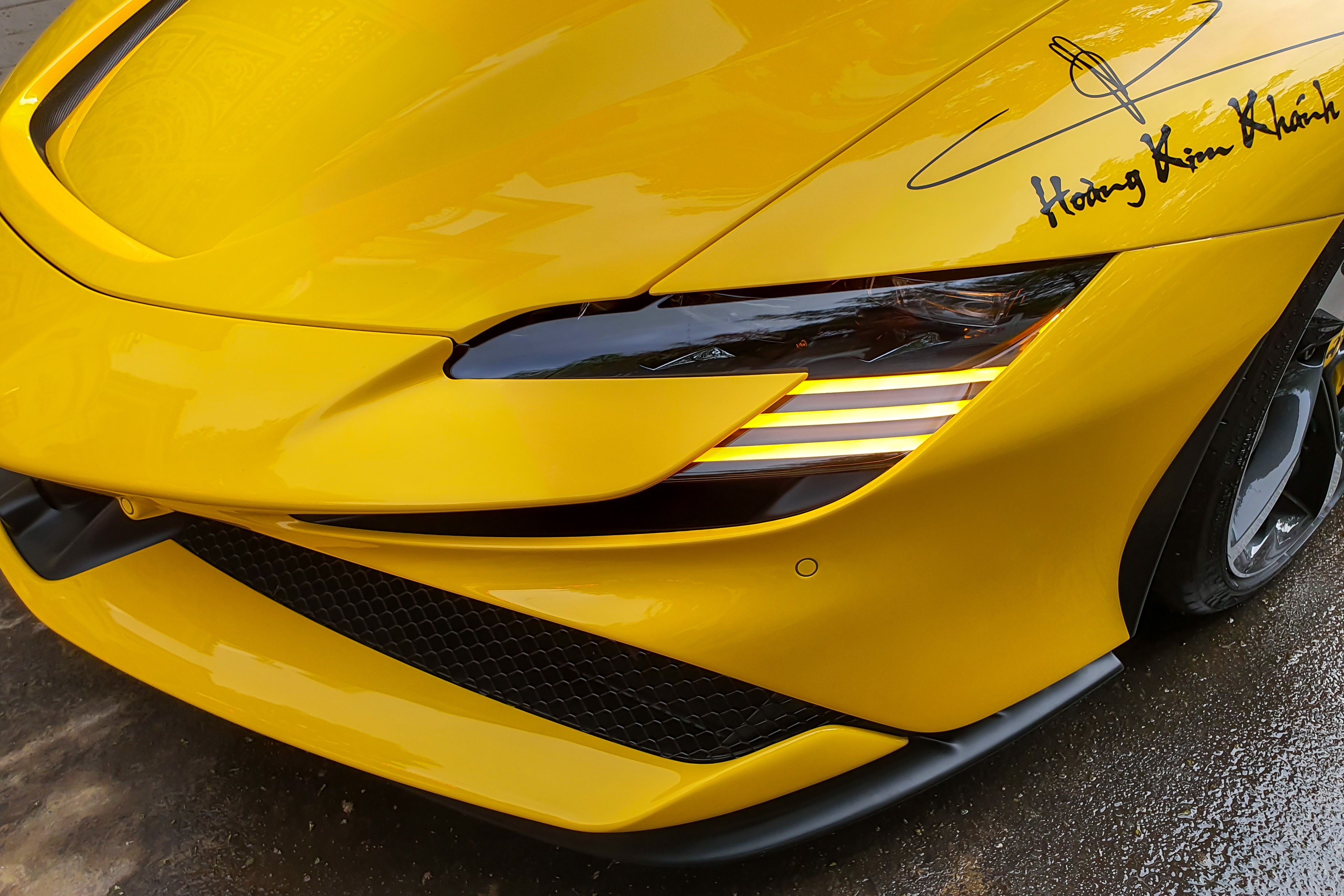 ferrari,  sf90,  sf90 stradale,  sf90 spider,  hoàng kim khánh,  siêu xe,  hybrid,  ferrari sf90,  ferrari sf90 stradale ảnh 3 ferrari,  sf90,  sf90 stradale,  sf90 spider,  hoang kim khanh,  sieu xe,  hybrid,  ferrari sf90,  ferrari sf90 stradale anh 3