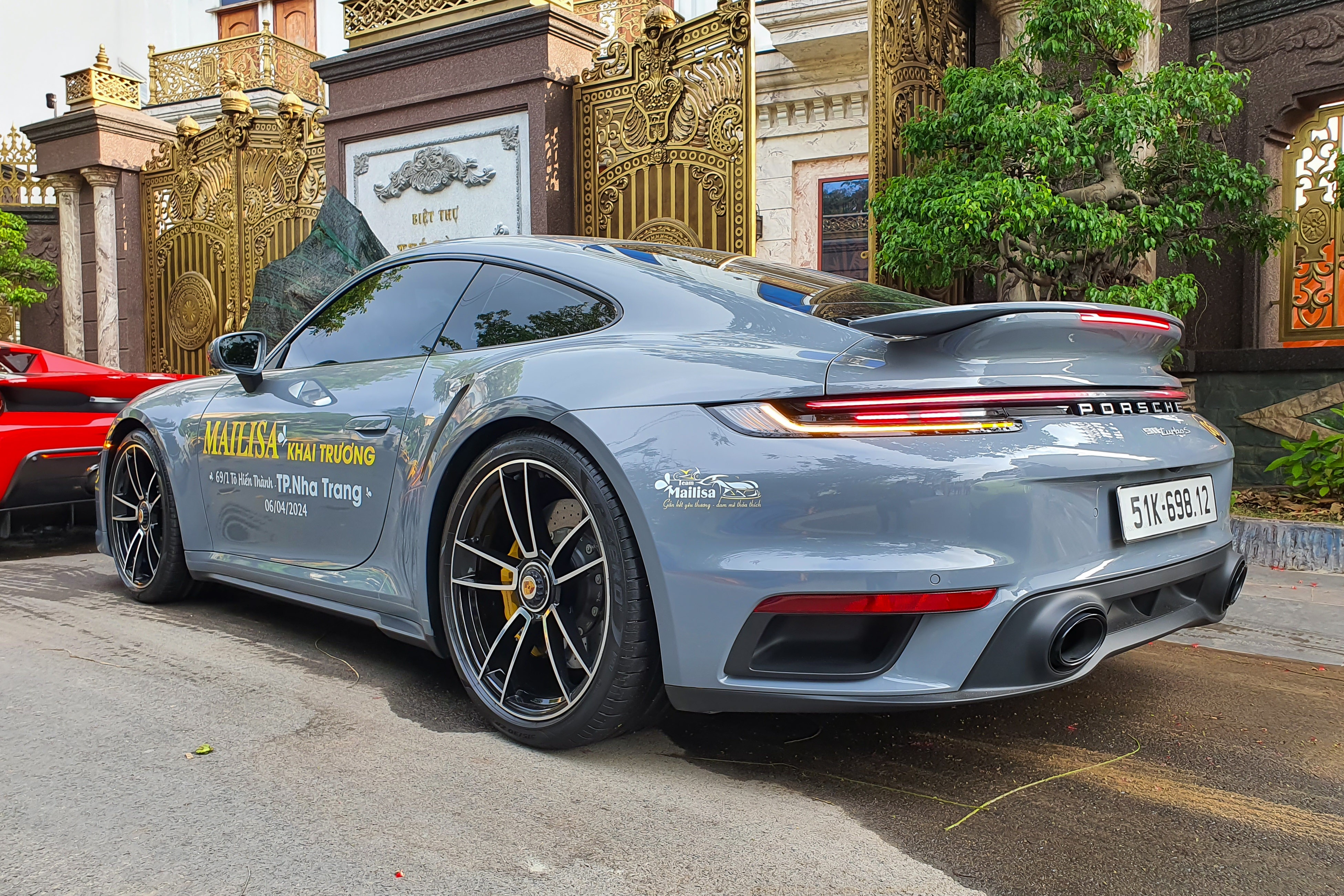 hoang kim khanh,  sieu xe,  ferrari,  lamborghini,  morgan,  porsche,  aston martin,  bentley,  cadillac anh 9