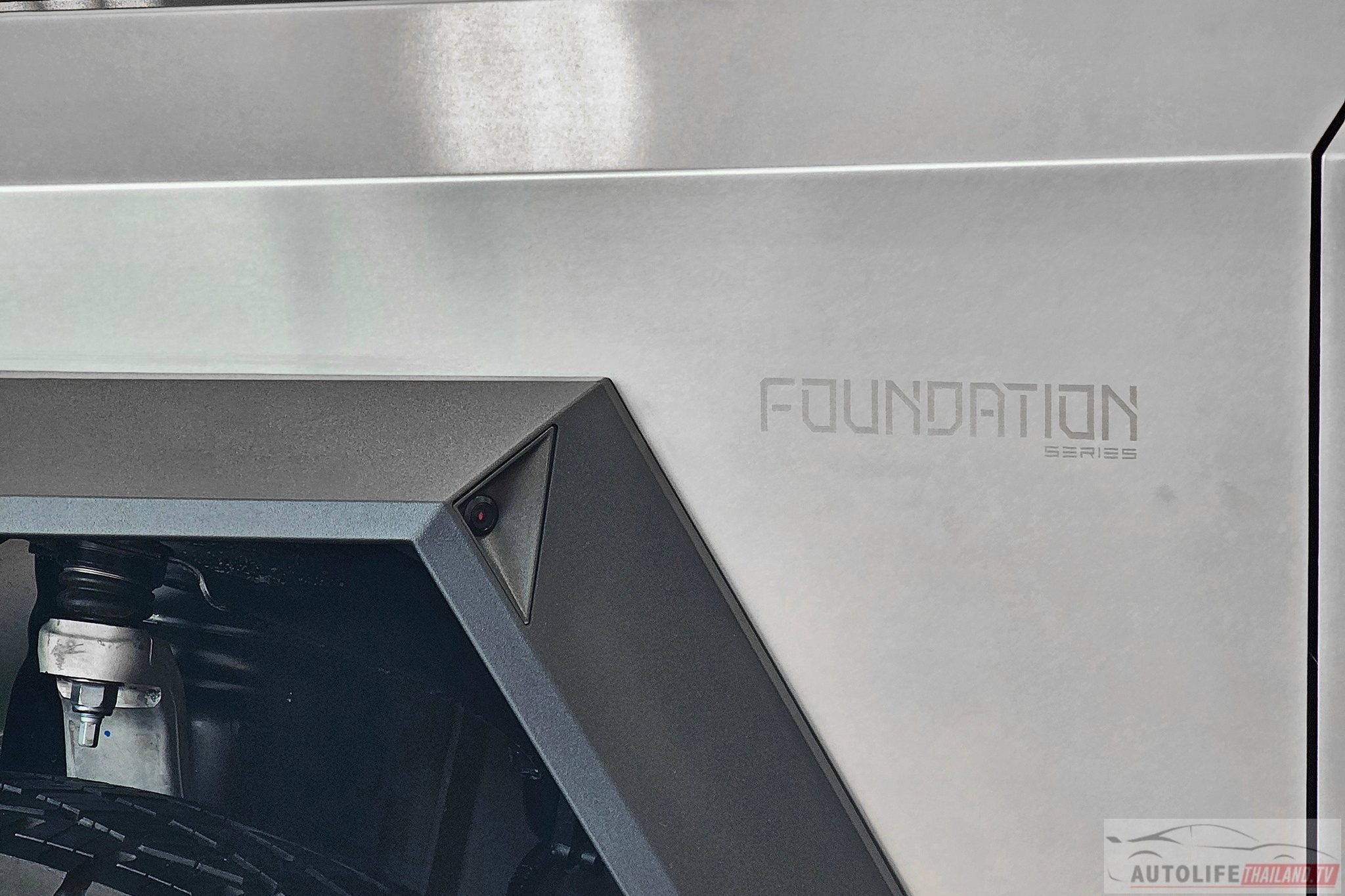 tesla,  cybertruck,  bán tải,  bán tải điện,  xe điện,  ev,  tesla cybertruck ảnh 7 tesla,  cybertruck,  ban tai,  ban tai dien,  xe dien,  ev,  tesla cybertruck anh 7