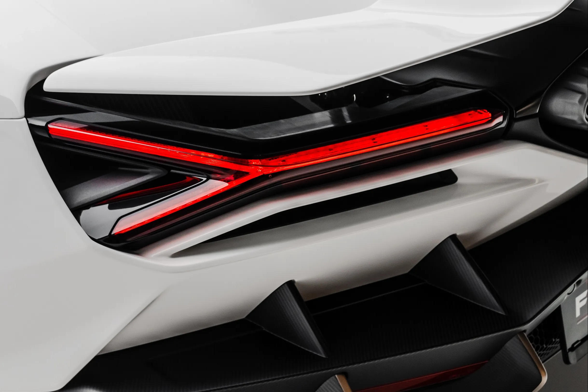 siêu xe, uae, lamborghini, revuelto, hybrid, lamborghini revuelto ảnh 6 sieu xe, uae, lamborghini, revuelto, hybrid, lamborghini revuelto anh 6