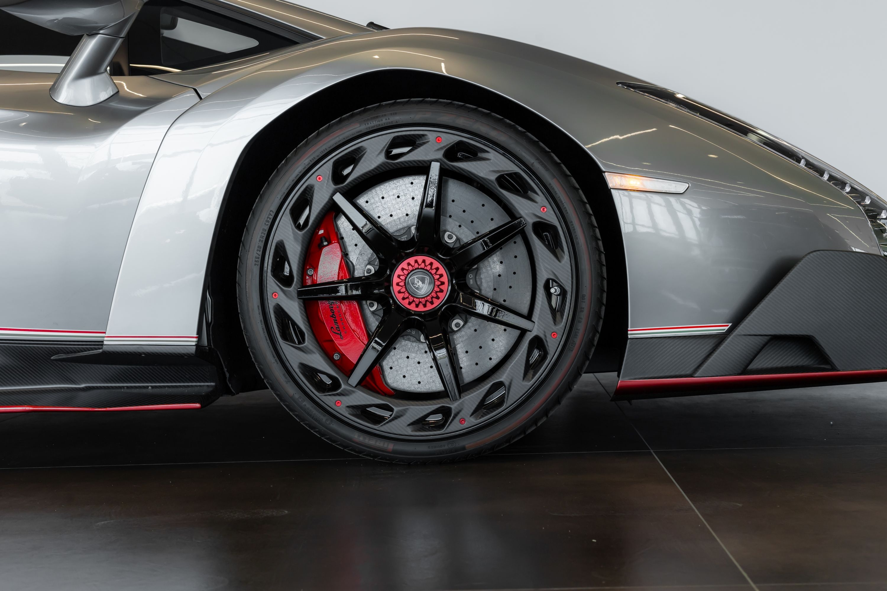 lamborghini,  veneno,  veneno roadster,  aventador,  siêu xe,  canada,  đấu giá ảnh 10 lamborghini,  veneno,  veneno roadster,  aventador,  sieu xe,  canada,  dau gia anh 10