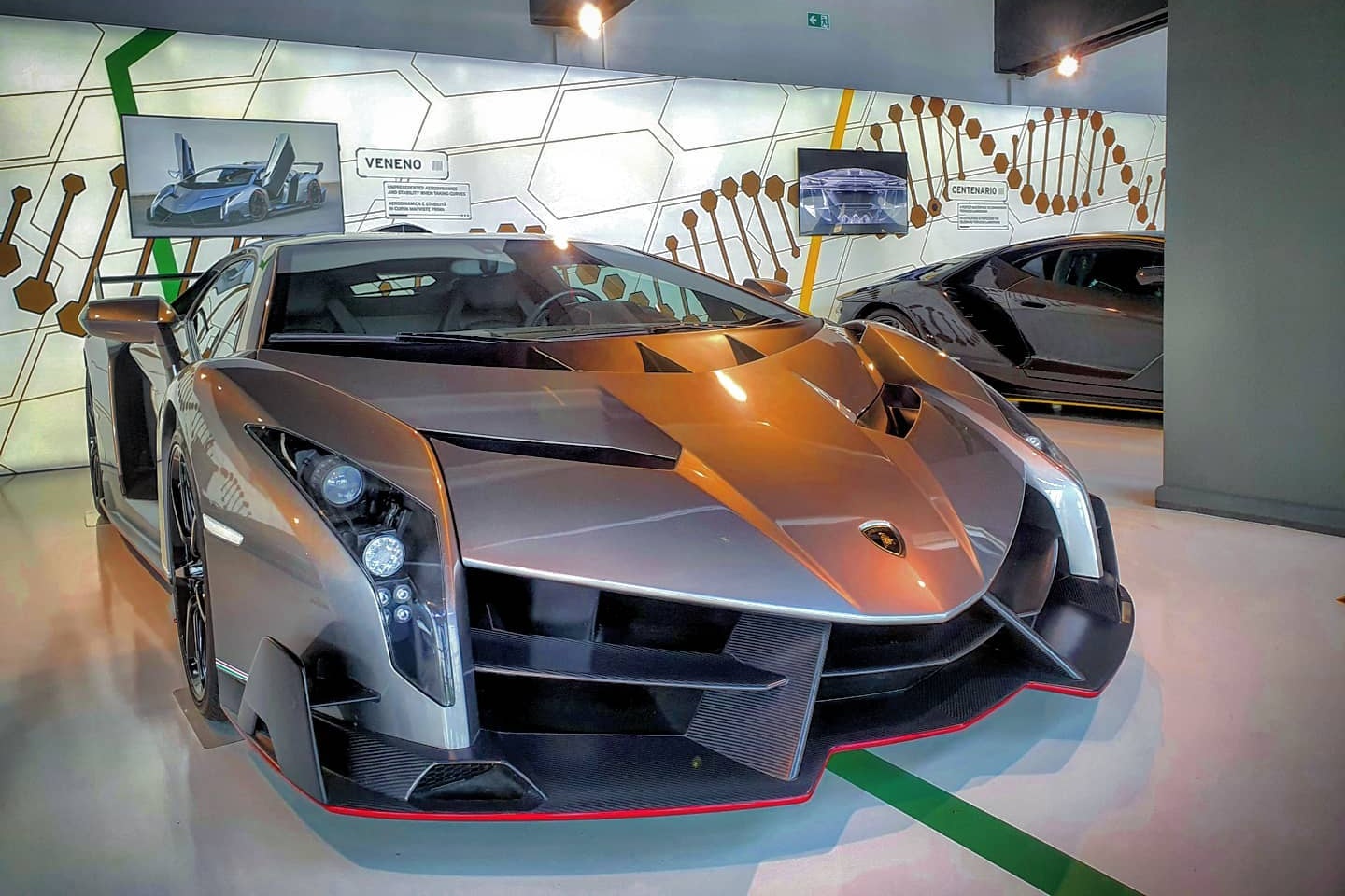 lamborghini,  veneno,  veneno roadster,  aventador,  siêu xe,  canada,  đấu giá ảnh 2 lamborghini,  veneno,  veneno roadster,  aventador,  sieu xe,  canada,  dau gia anh 2