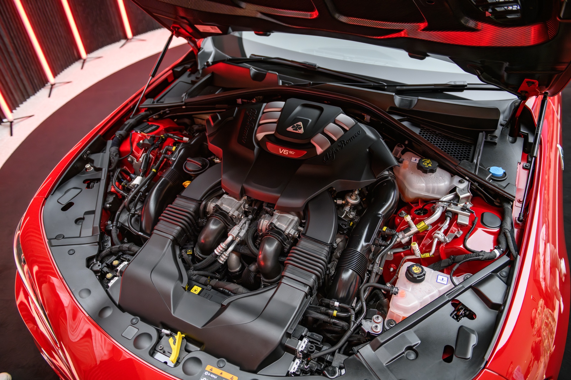 alfa romeo,  giulia,  quadrifoglio,  giulia quadrifoglio,  alfa romeo giulia quadrifoglio,  hieu nang cao,  singapore anh 8