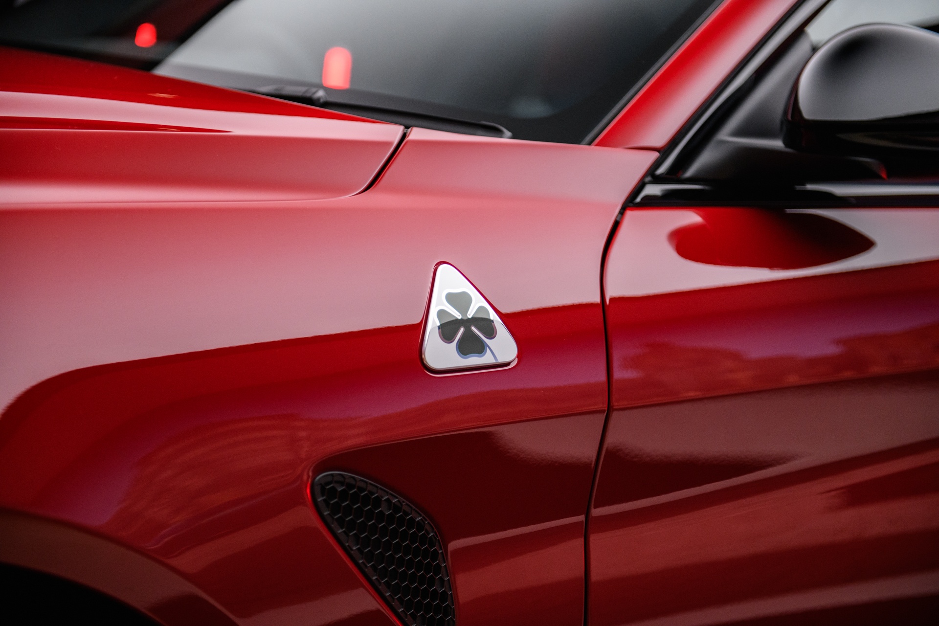 alfa romeo,  giulia,  quadrifoglio,  giulia quadrifoglio,  alfa romeo giulia quadrifoglio,  hieu nang cao,  singapore anh 3