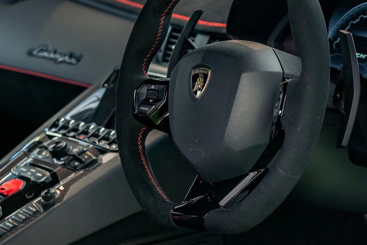 lamborghini,  aventador,  svj,  aventador svj,  sieu xe,  an do,  tai nan anh 9