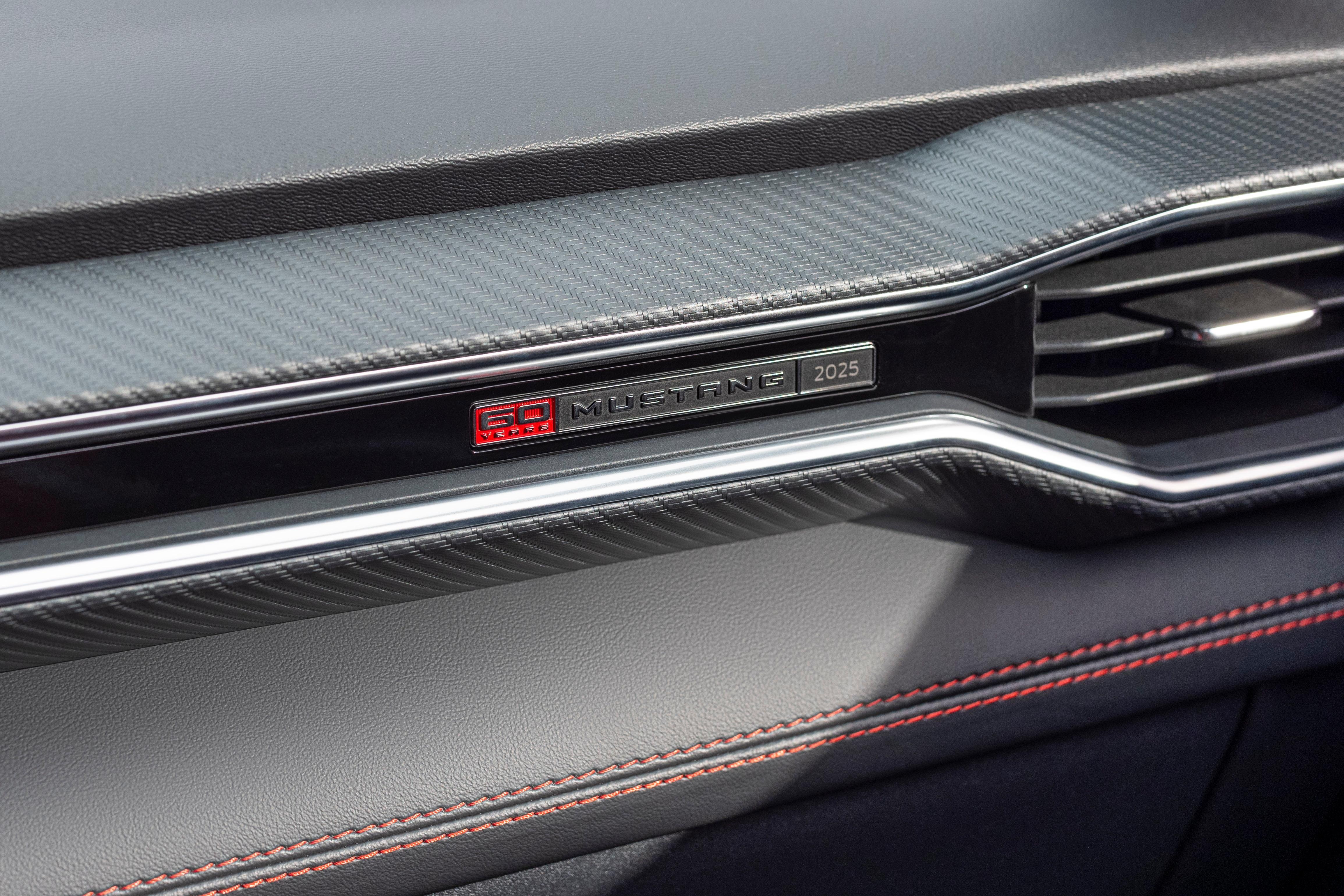 ford,  mustang,  mustang gt,  ford mustang gt,  mustang gt premium,  60th anniversary,  mustang 60th anniversary,  xe co bap anh 11