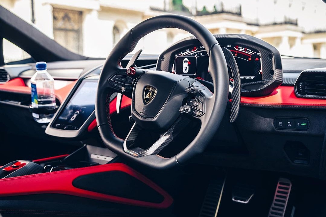 lamborghini,  revuelto,  siêu xe,  luân đôn,  anh quốc,  aventador ảnh 9 lamborghini,  revuelto,  sieu xe,  luan don,  anh quoc,  aventador anh 9