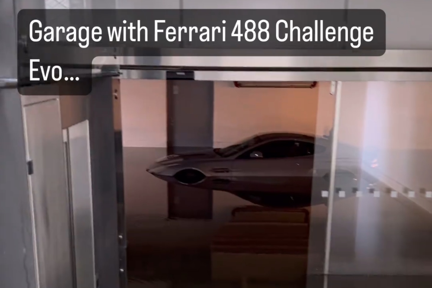 lu lut,  ngap lut,  dubai,  sieu xe,  sieu xe ngap lut,  lamborghini,  ferrari,  mclaren,  pagani,  dodge,  tesla,  bmw,  mercedes-benz,  range rover,  land rover,  jeep,  porsche anh 11