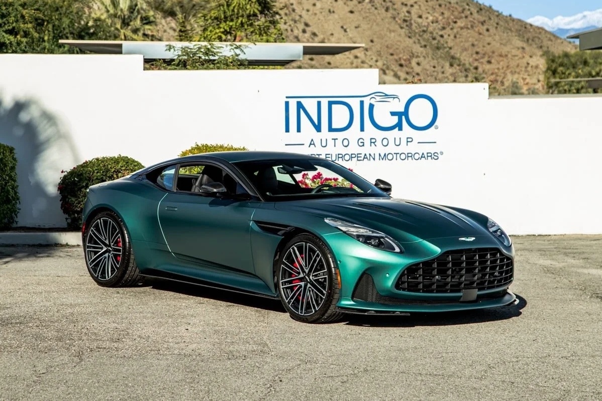 aston martin,  db11,  db12,  aston martin db12,  aston martin db11,  gt,  grand tourer,  viet nam,  sieu xe anh 4