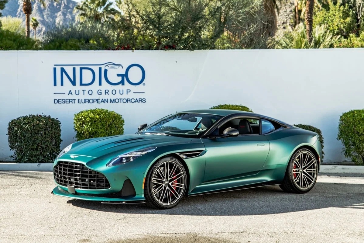 aston martin,  db11,  db12,  aston martin db12,  aston martin db11,  gt,  grand tourer,  viet nam,  sieu xe anh 2