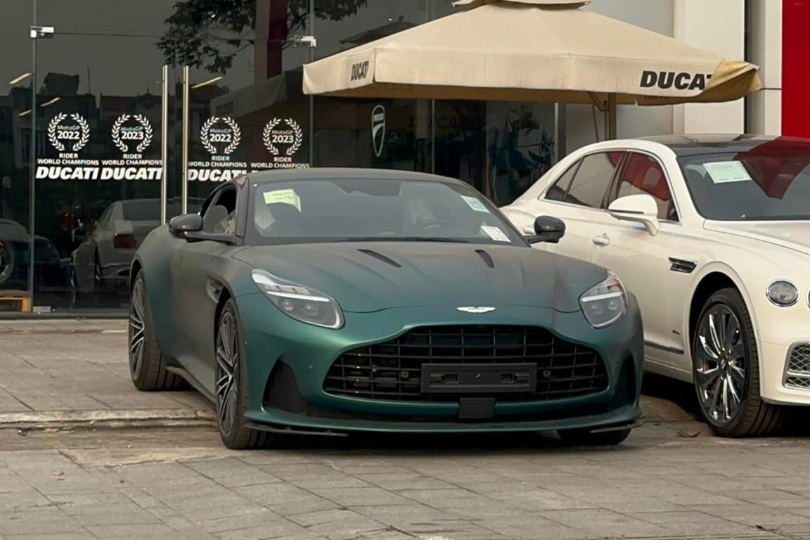 Aston Martin DB12 xuat hien tai Viet Nam hinh anh