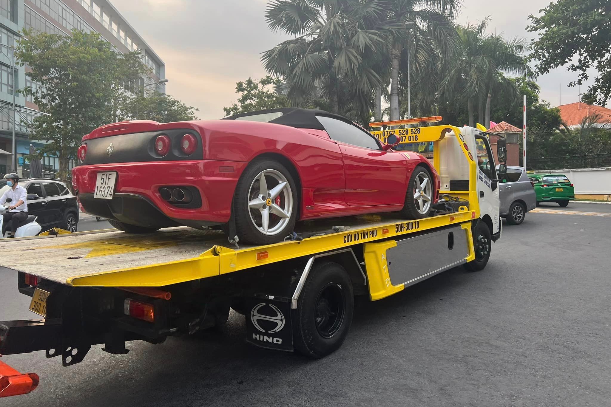 siêu xe,  qua vũ,  đặng lê nguyên vũ,  mercedes,  ferrari,  aston martin,  lotus,  maserati ảnh 5 sieu xe,  qua vu,  dang le nguyen vu,  mercedes,  ferrari,  aston martin,  lotus,  maserati anh 5