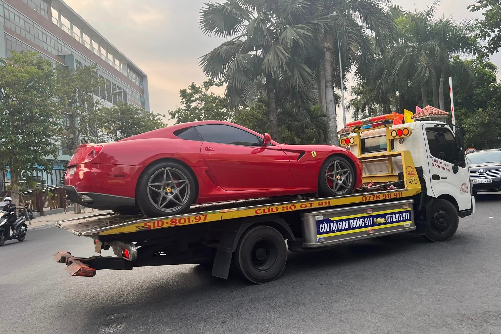 siêu xe,  qua vũ,  đặng lê nguyên vũ,  mercedes,  ferrari,  aston martin,  lotus,  maserati ảnh 4 sieu xe,  qua vu,  dang le nguyen vu,  mercedes,  ferrari,  aston martin,  lotus,  maserati anh 4
