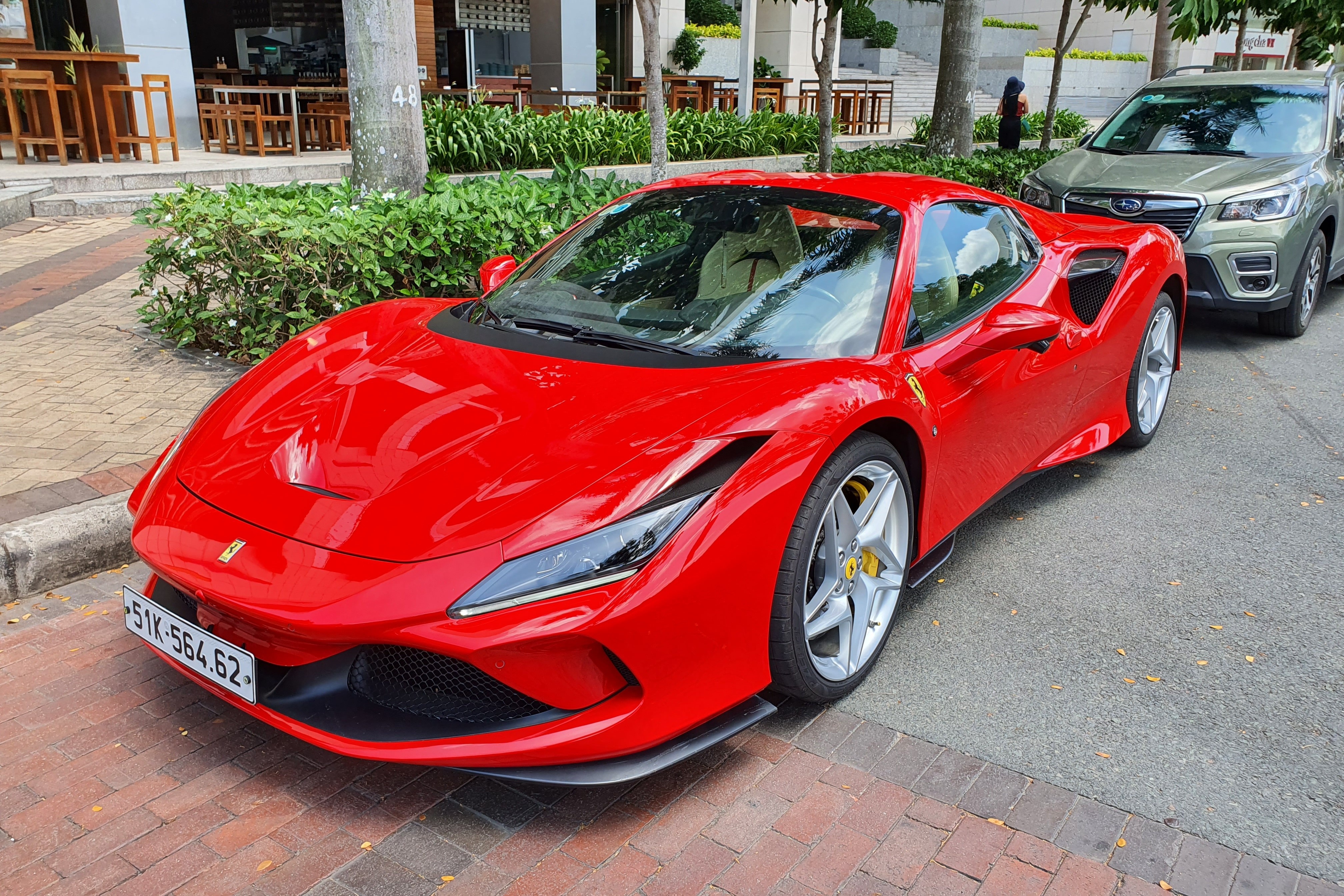 sieu xe,  xe sieu sang,  viet nam,  20 ty,  lamborghini,  mclaren,  rolls-royce,  ferrari,  bentley,  aston martin,  range rover sv,  porsche,  porsche 911, anh 20