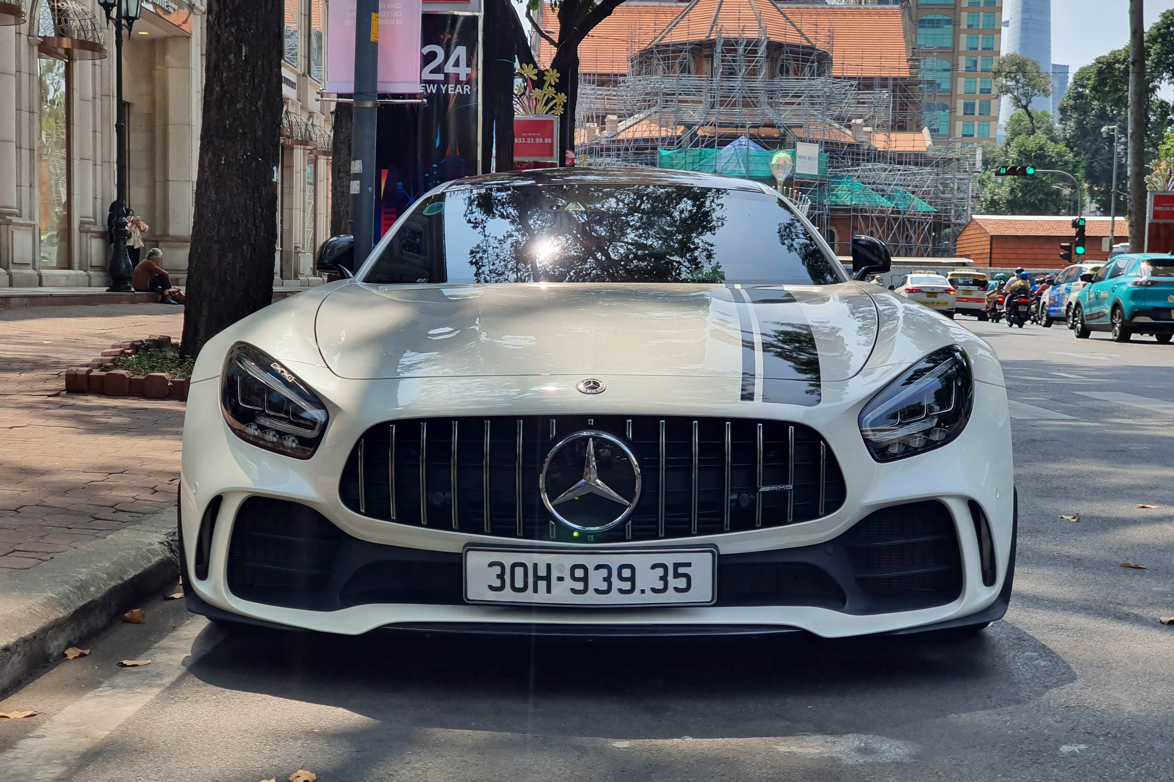 Nhung mau xe vua gia nhap bo suu tap cua ong Dang Le Nguyen Vu hinh anh