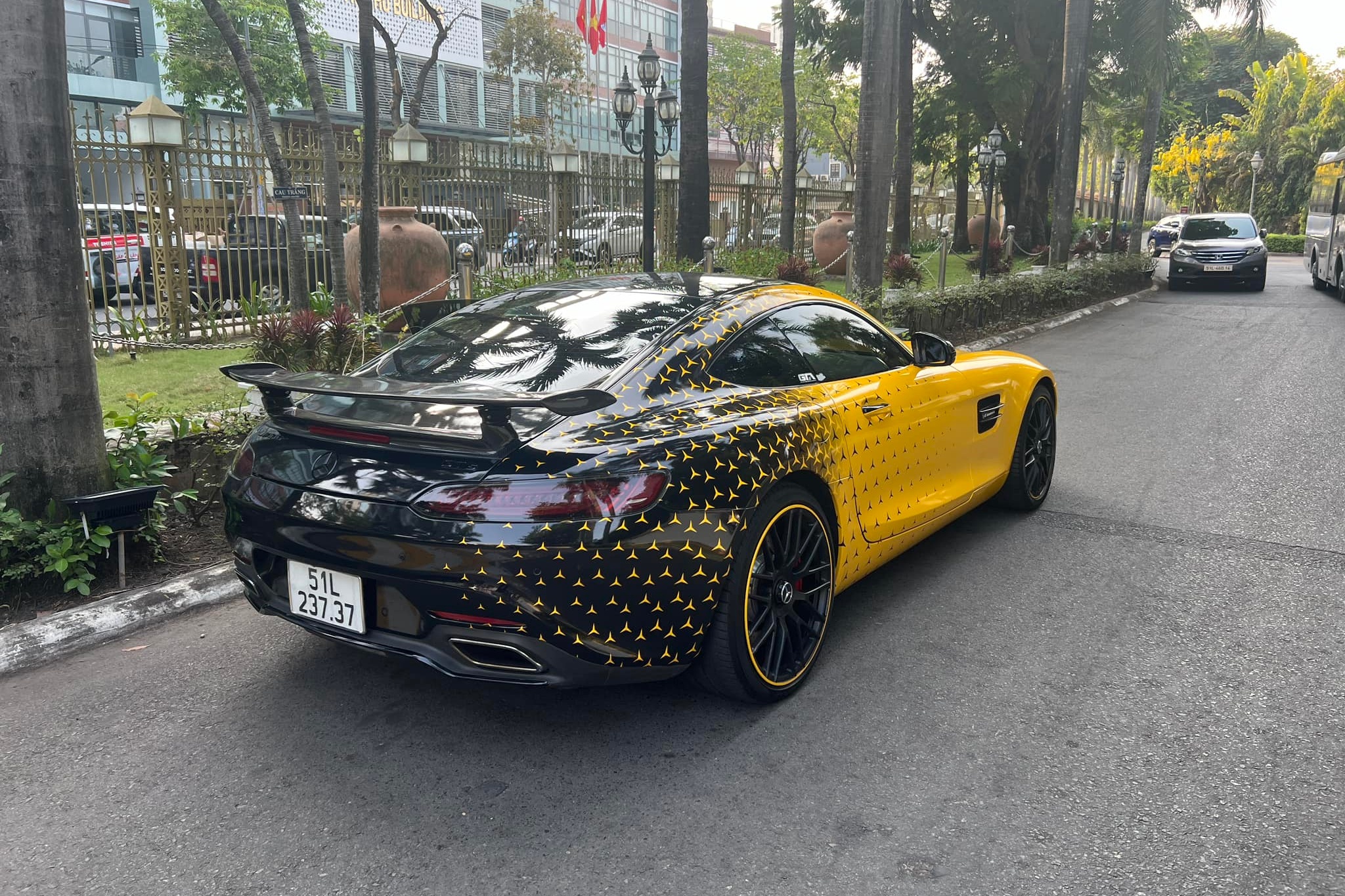 siêu xe,  qua vũ,  đặng lê nguyên vũ,  mercedes,  ferrari,  aston martin,  lotus,  maserati ảnh 6 sieu xe,  qua vu,  dang le nguyen vu,  mercedes,  ferrari,  aston martin,  lotus,  maserati anh 6