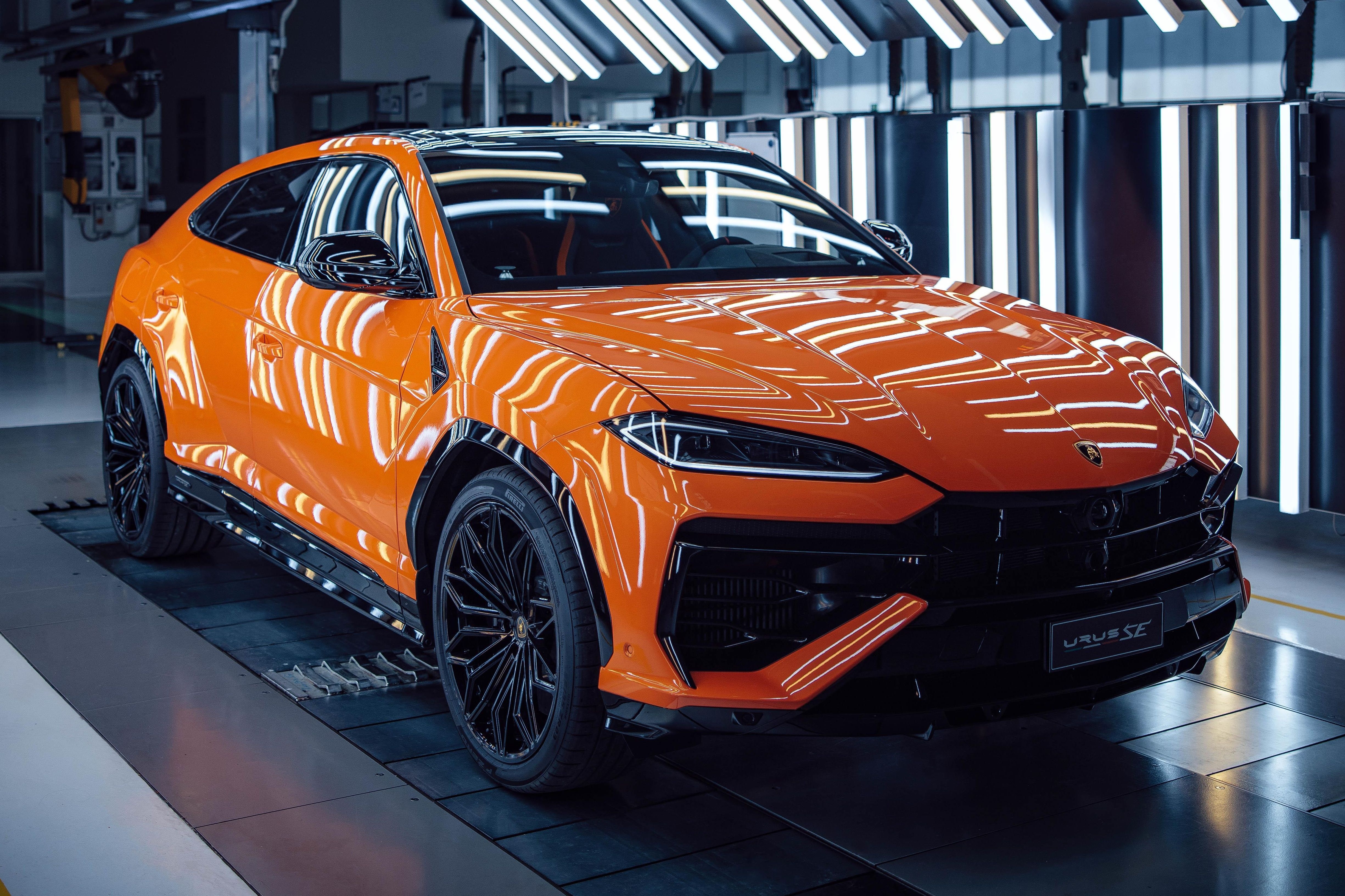 lamborghini,  urus,  urus se,  sieu xe,  hybrid,  suv anh 3