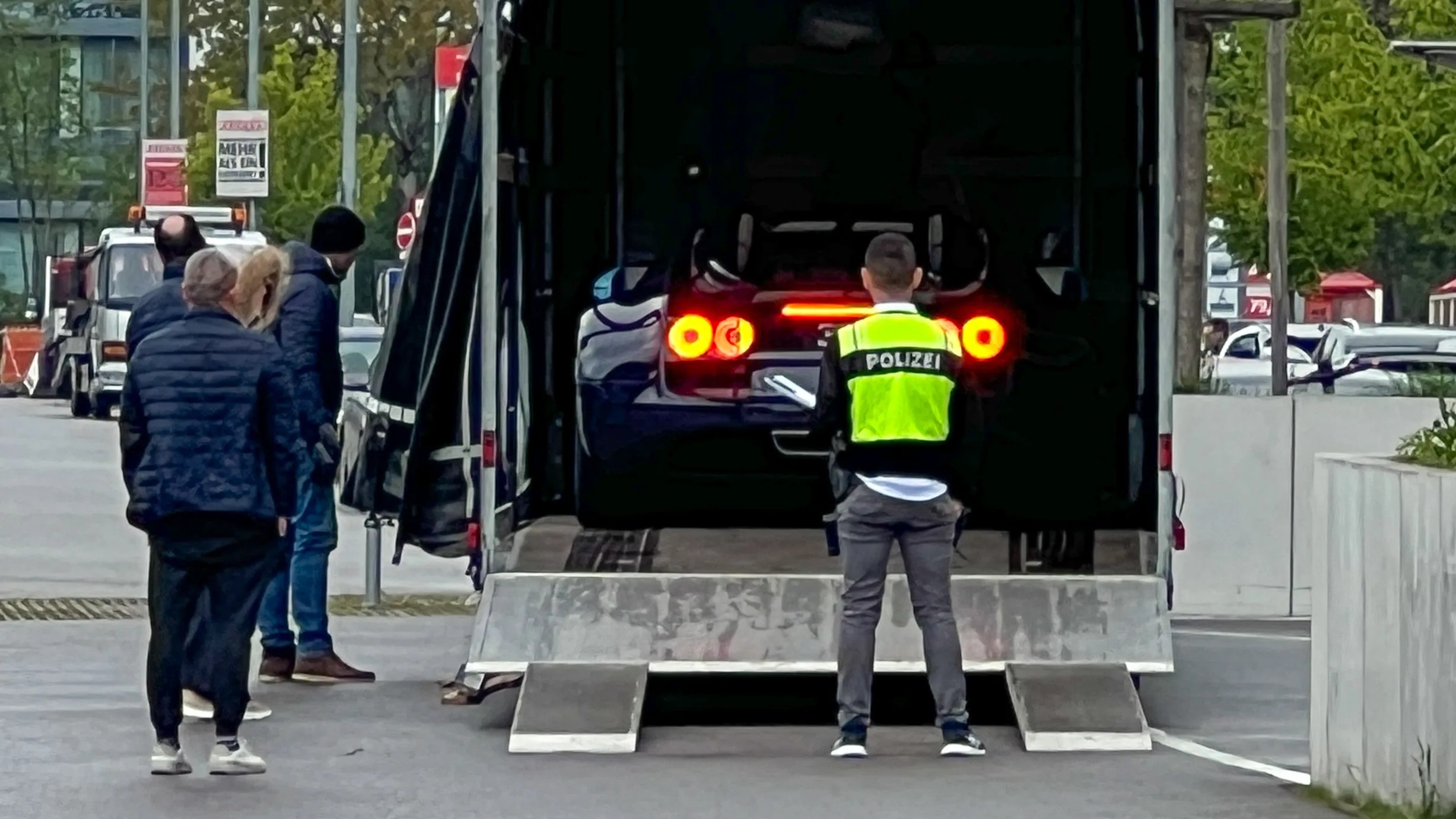 bugatti,  veyron,  chiron,  Les Legendes de Bugatti,  Jean-Pierre Wimille,  Jean Bugatti,  Meo Costantini,  Rembrandt Bugatti,  Black Bess,  Ettore Bugatti,  Veyron Grand Sport Vitesse,  Veyron Super Sport anh 3