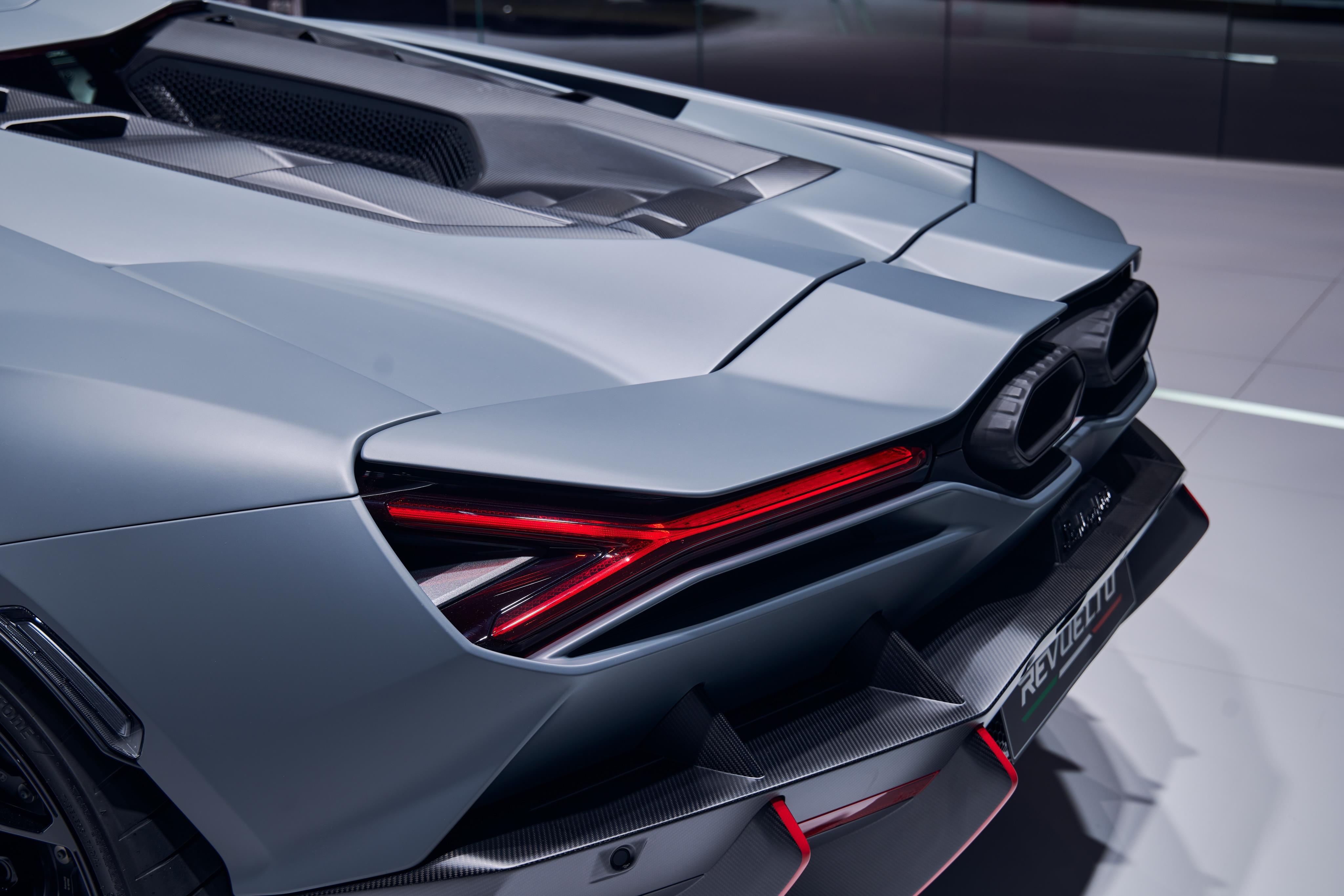 lamborghini,  urus,  urus se,  urus s,  urus performante,  revuelto,  huracan,  huracan tecnica,  Triển lãm Ôtô,  Bắc Kinh,  auto china,  triển lãm,  siêu xe ảnh 9 lamborghini,  urus,  urus se,  urus s,  urus performante,  revuelto,  huracan,  huracan tecnica,  Trien lam Oto,  Bac Kinh,  auto china,  trien lam,  sieu xe anh 9