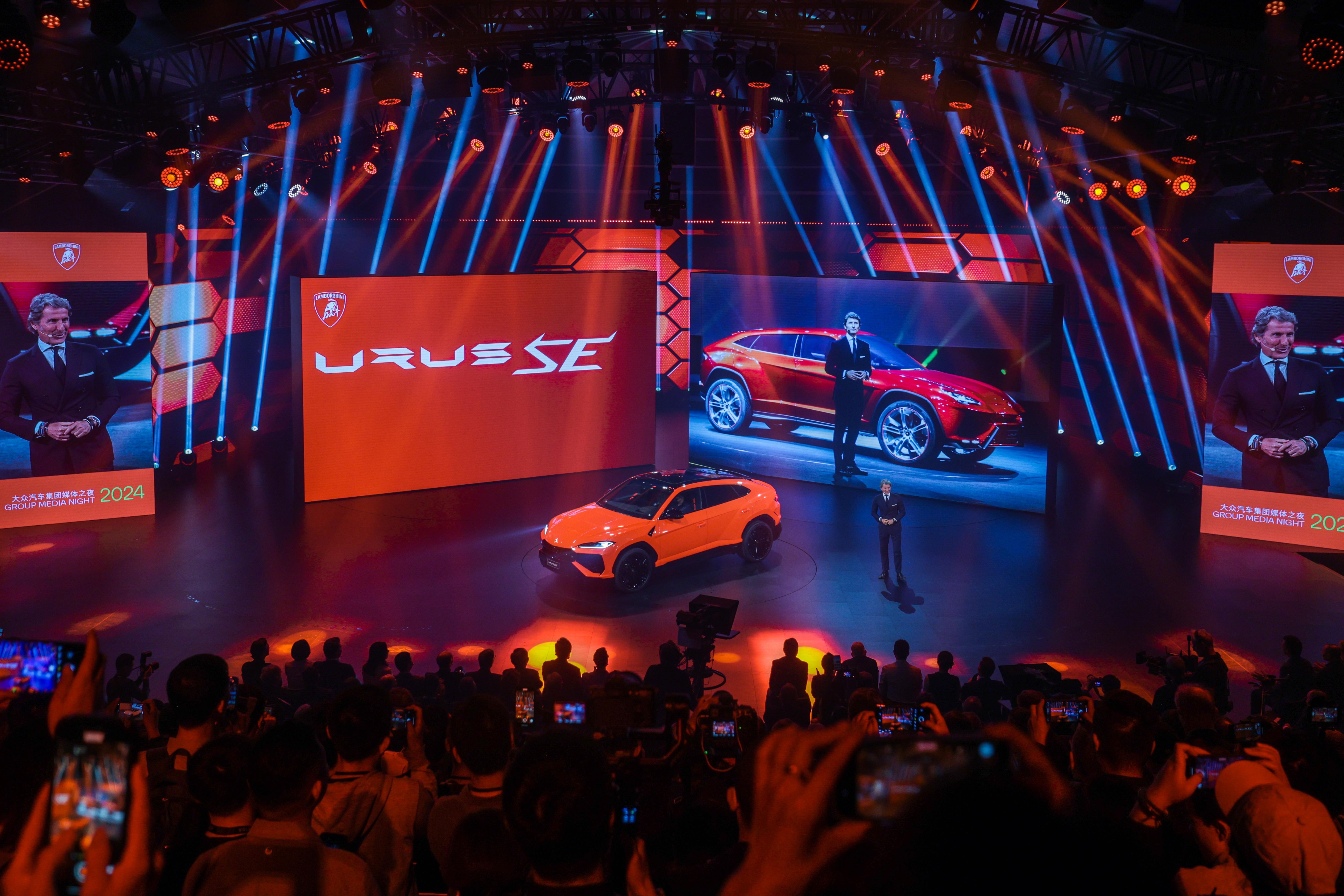 lamborghini,  urus,  urus se,  urus s,  urus performante,  revuelto,  huracan,  huracan tecnica,  Triển lãm Ôtô,  Bắc Kinh,  auto china,  triển lãm,  siêu xe ảnh 2 lamborghini,  urus,  urus se,  urus s,  urus performante,  revuelto,  huracan,  huracan tecnica,  Trien lam Oto,  Bac Kinh,  auto china,  trien lam,  sieu xe anh 2