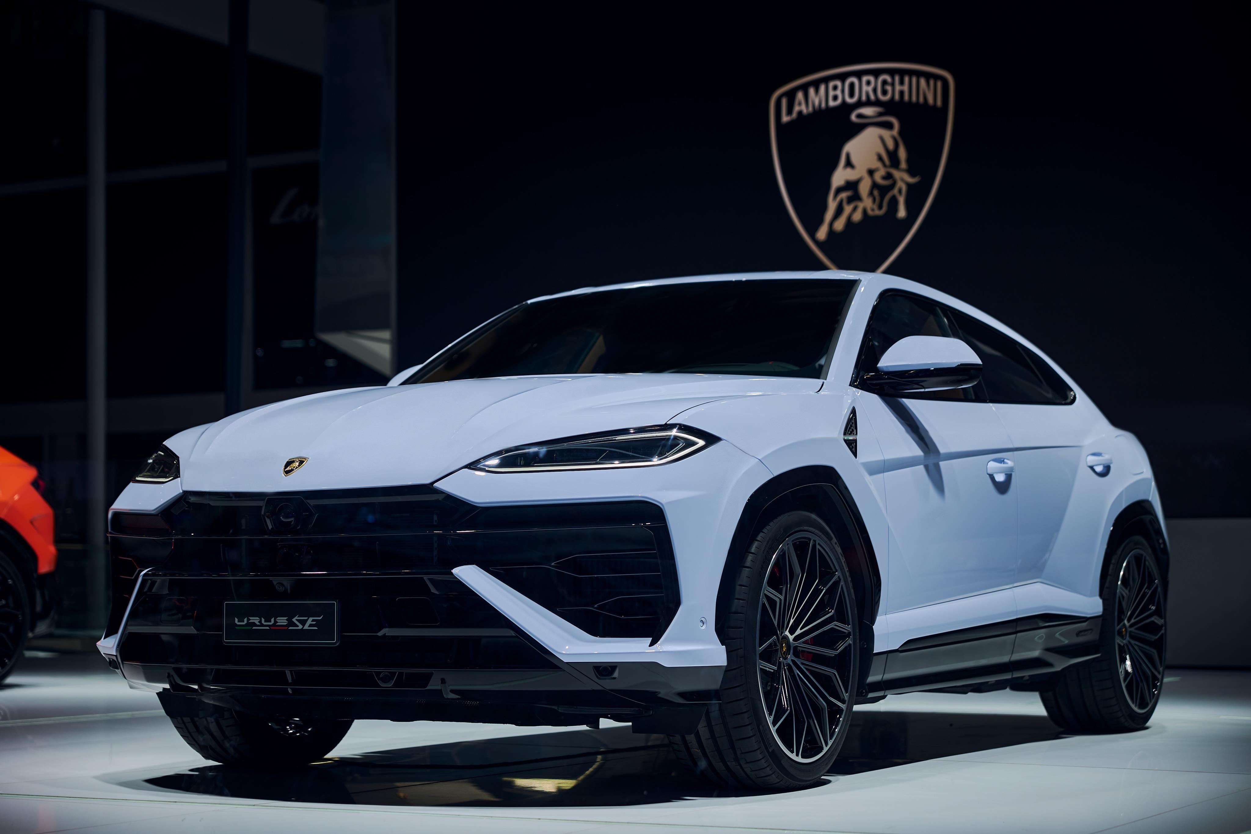 lamborghini,  urus,  urus se,  urus s,  urus performante,  revuelto,  huracan,  huracan tecnica,  Triển lãm Ôtô,  Bắc Kinh,  auto china,  triển lãm,  siêu xe ảnh 3 lamborghini,  urus,  urus se,  urus s,  urus performante,  revuelto,  huracan,  huracan tecnica,  Trien lam Oto,  Bac Kinh,  auto china,  trien lam,  sieu xe anh 3