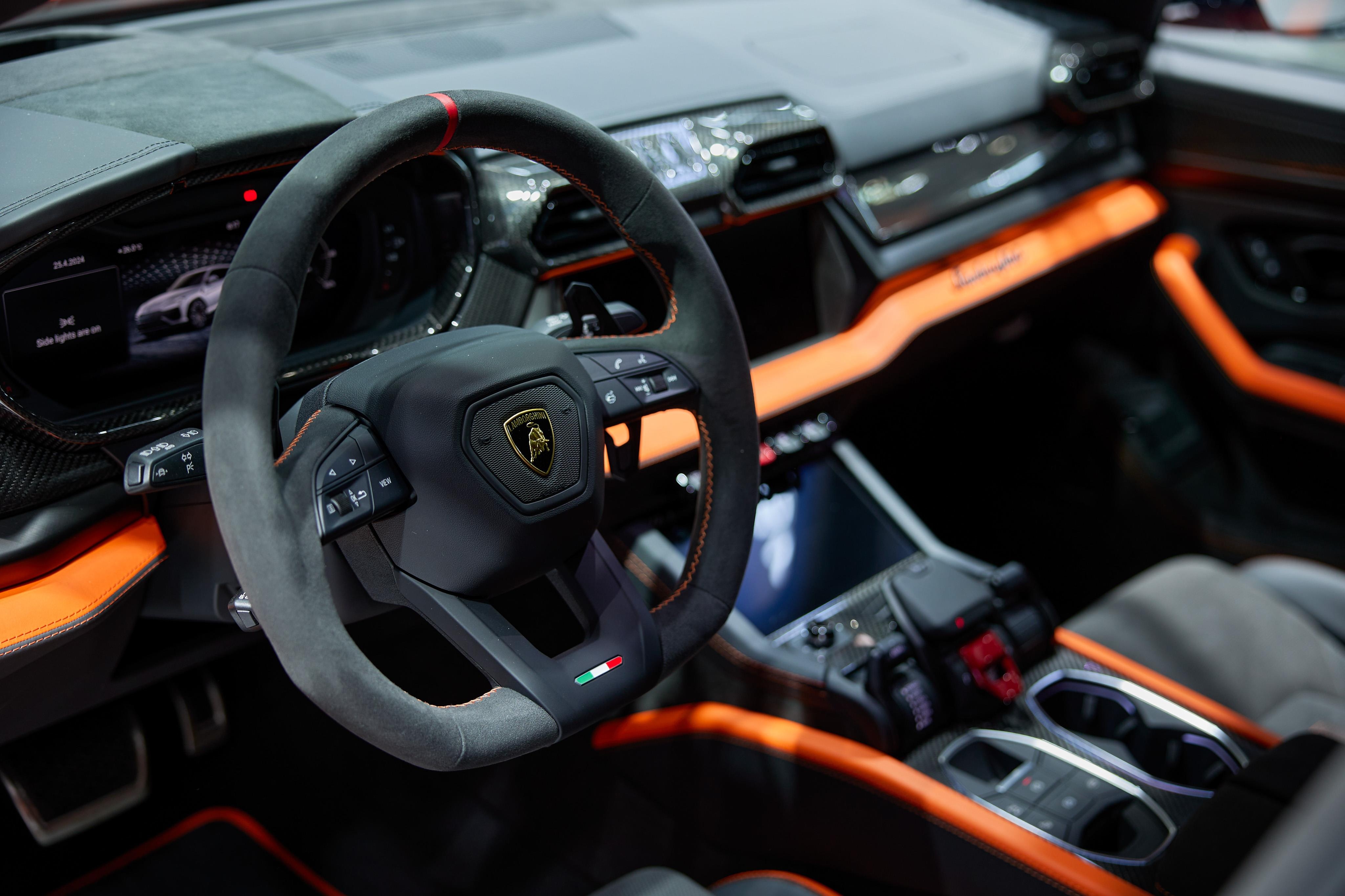 lamborghini,  urus,  urus se,  urus s,  urus performante,  revuelto,  huracan,  huracan tecnica,  Triển lãm Ôtô,  Bắc Kinh,  auto china,  triển lãm,  siêu xe ảnh 4 lamborghini,  urus,  urus se,  urus s,  urus performante,  revuelto,  huracan,  huracan tecnica,  Trien lam Oto,  Bac Kinh,  auto china,  trien lam,  sieu xe anh 4