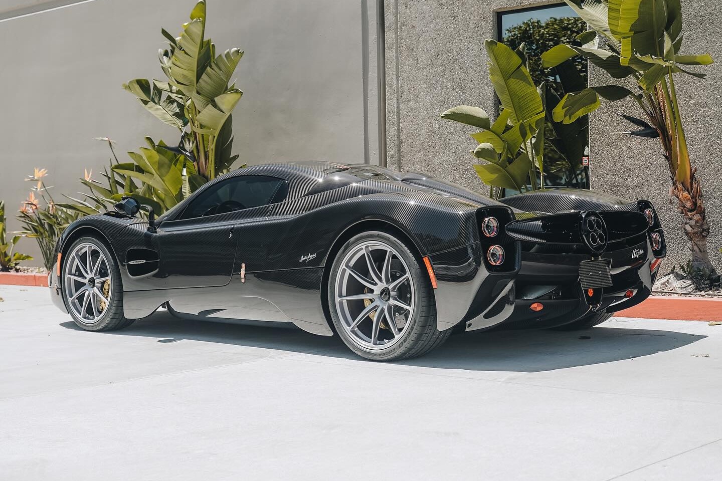pagani,  utopia,  sieu xe,  pagani utopia,  my,  sieu xe,  huayra,  zonda anh 2