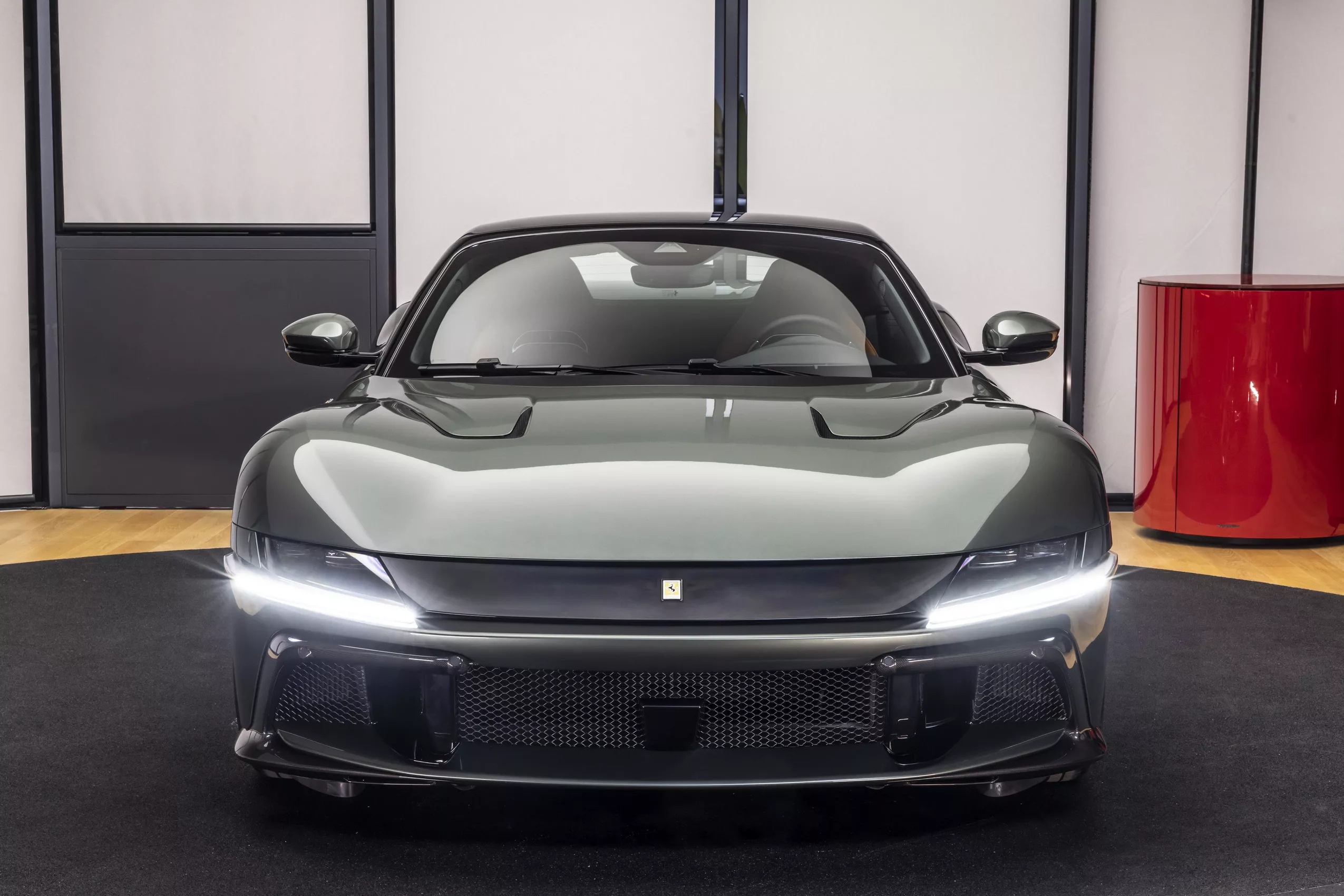 ferrari,  12Cilindri,  12Cilindri spider,  sieu xe,  ferrari 12Cilindri,  ferrari 12Cilindri spider,  812 superfast,  812 competizione,  812,  v12 anh 6