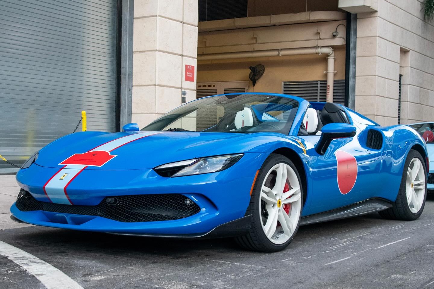 ferrari,  f1,  sf-24,  296 gts,  miami gp,  miami ferrari,  Assetto Fiorano,  296 gtb,  sieu xe,  Scuderia Ferrari,  hp,  Charles Leclerc,  Carlos Sainz anh 15