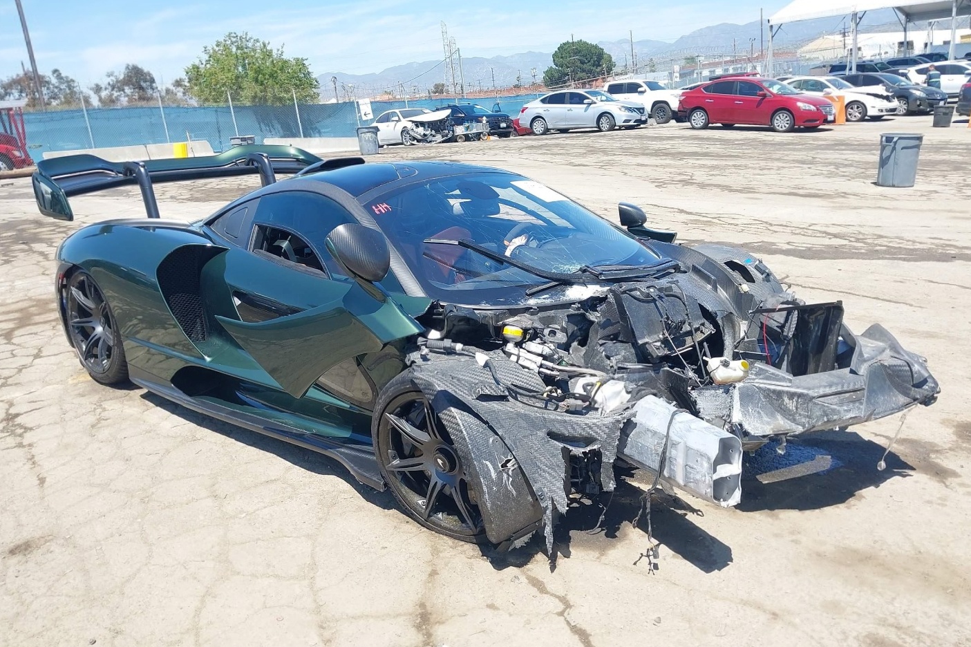 Can canh chiec McLaren Senna doc nhat the gioi sau tai nan tai My hinh anh