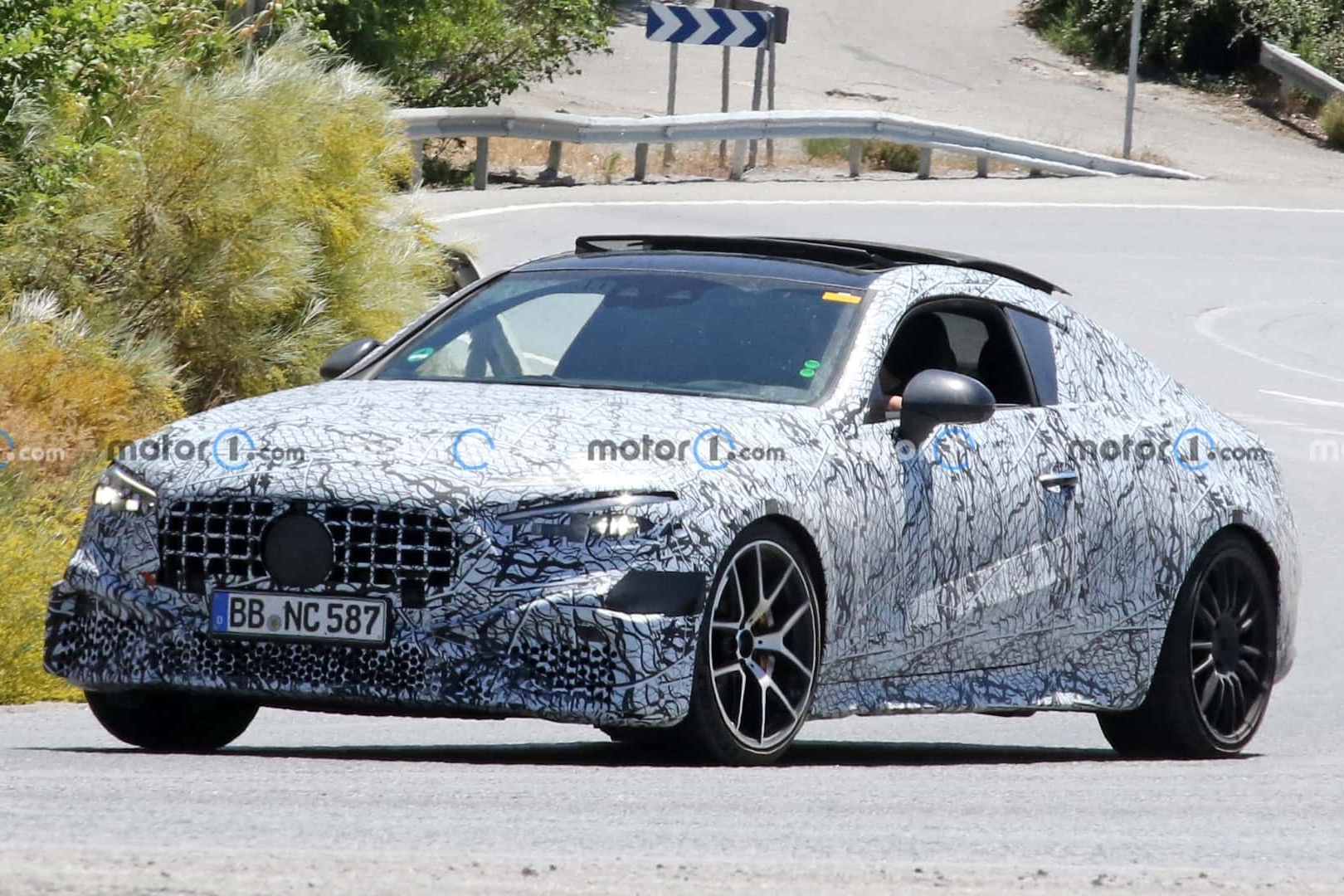 mercedes,  amg,  benz,  c63,  glc63,  hybrid,  ban cham anh 4