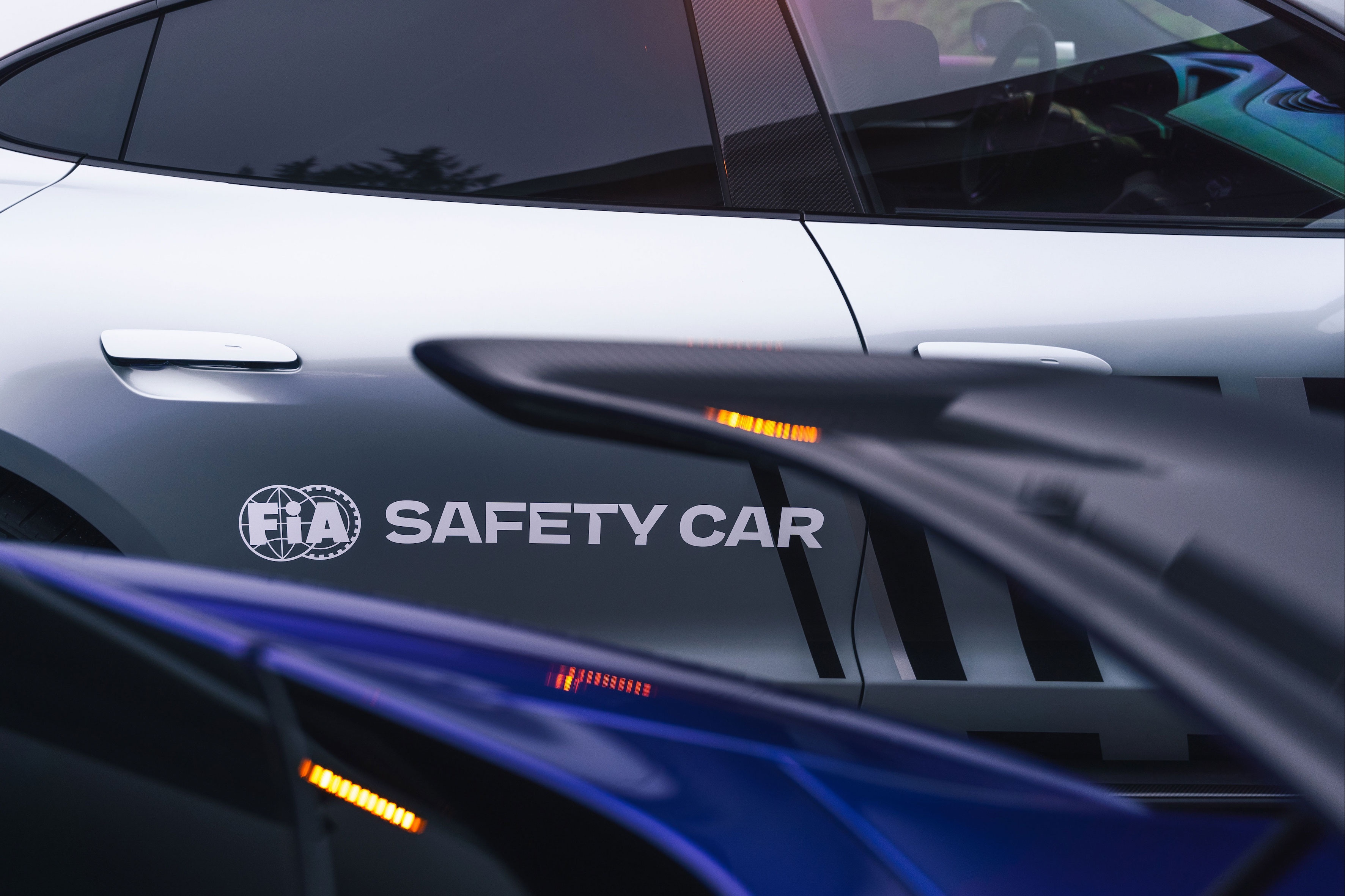 porsche,  taycan,  taycan turbo gt,  taycan turbo s,  xe điện,  ev,  formula e,  safety car,  xe an toàn ảnh 9 porsche,  taycan,  taycan turbo gt,  taycan turbo s,  xe dien,  ev,  formula e,  safety car,  xe an toan anh 9