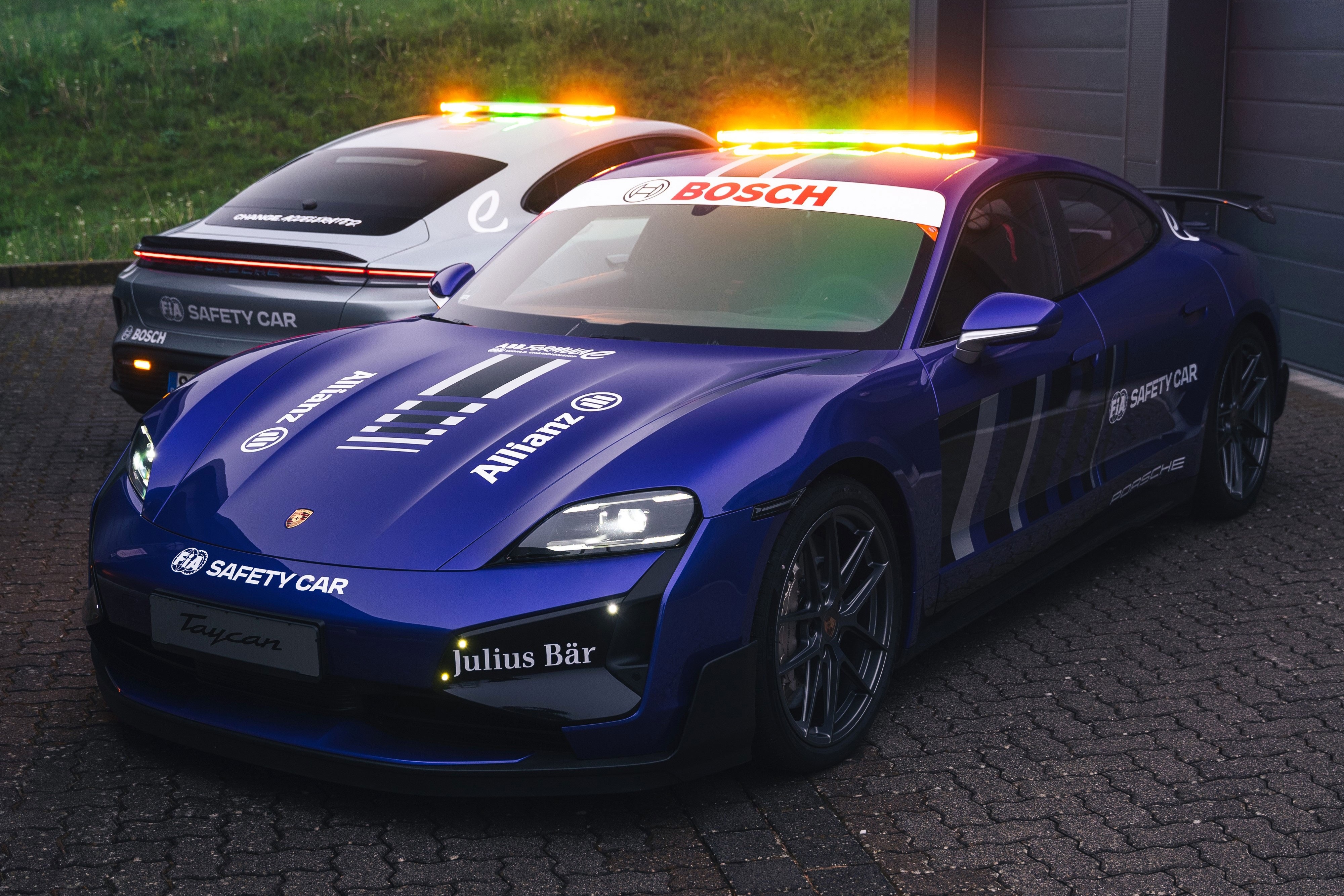 porsche,  taycan,  taycan turbo gt,  taycan turbo s,  xe điện,  ev,  formula e,  safety car,  xe an toàn ảnh 1 porsche,  taycan,  taycan turbo gt,  taycan turbo s,  xe dien,  ev,  formula e,  safety car,  xe an toan anh 1