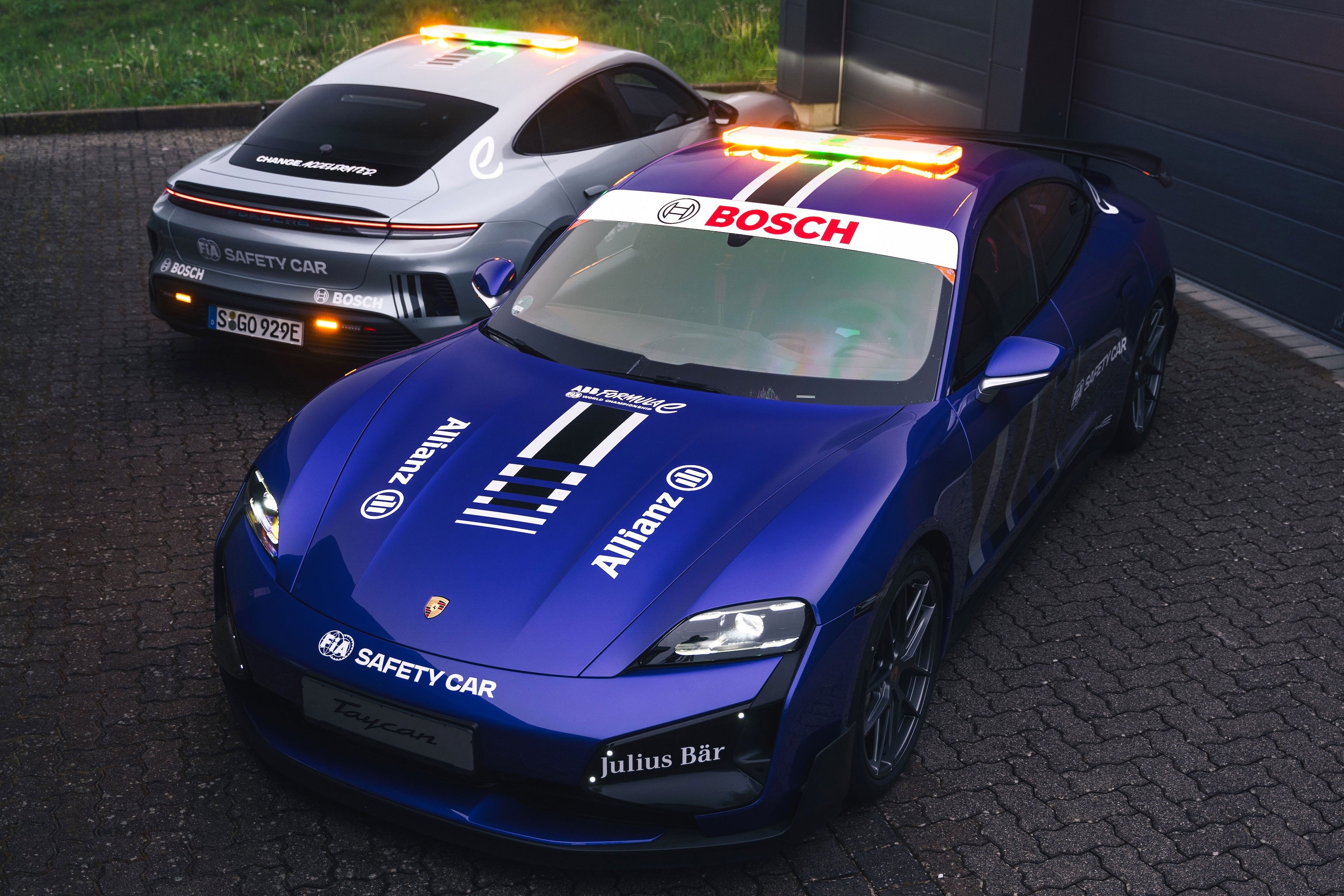 porsche,  taycan,  taycan turbo gt,  taycan turbo s,  xe điện,  ev,  formula e,  safety car,  xe an toàn ảnh 4 porsche,  taycan,  taycan turbo gt,  taycan turbo s,  xe dien,  ev,  formula e,  safety car,  xe an toan anh 4