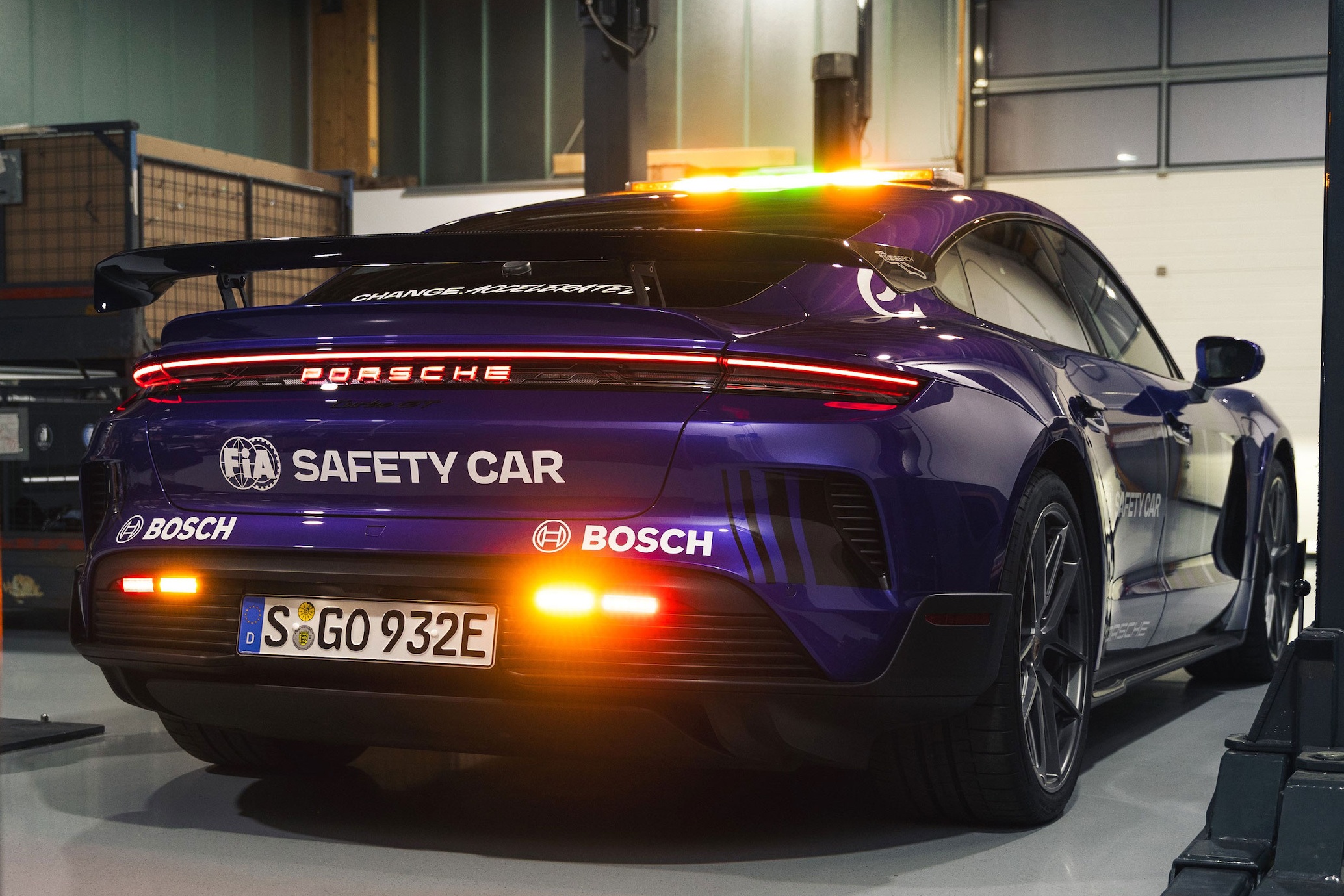 porsche,  taycan,  taycan turbo gt,  taycan turbo s,  xe điện,  ev,  formula e,  safety car,  xe an toàn ảnh 2 porsche,  taycan,  taycan turbo gt,  taycan turbo s,  xe dien,  ev,  formula e,  safety car,  xe an toan anh 2
