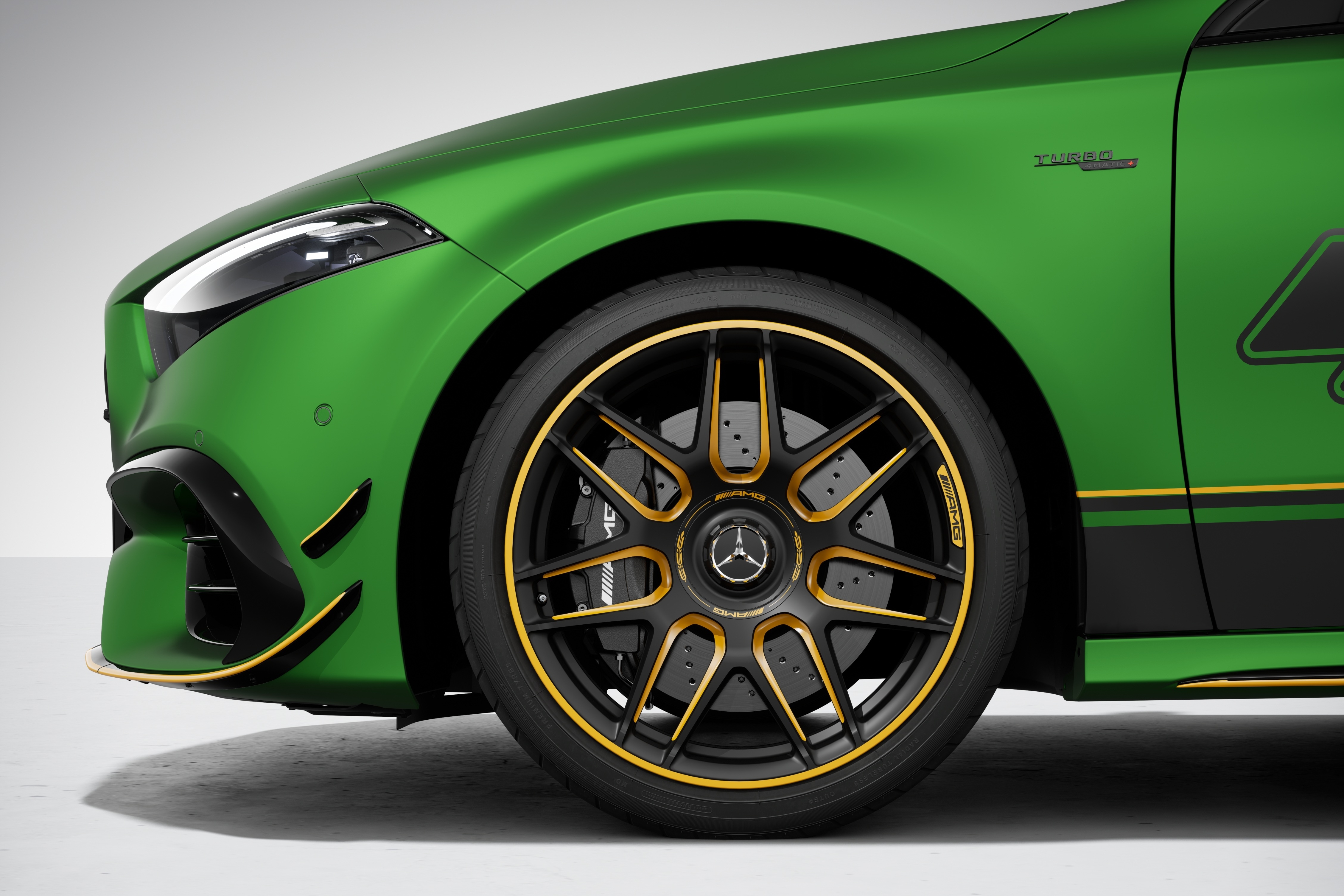 mercedes,  amg,  a45,  a 45,  a45 s,  limited edition,  gioi han,  hatchback,  hieu nang cao anh 7