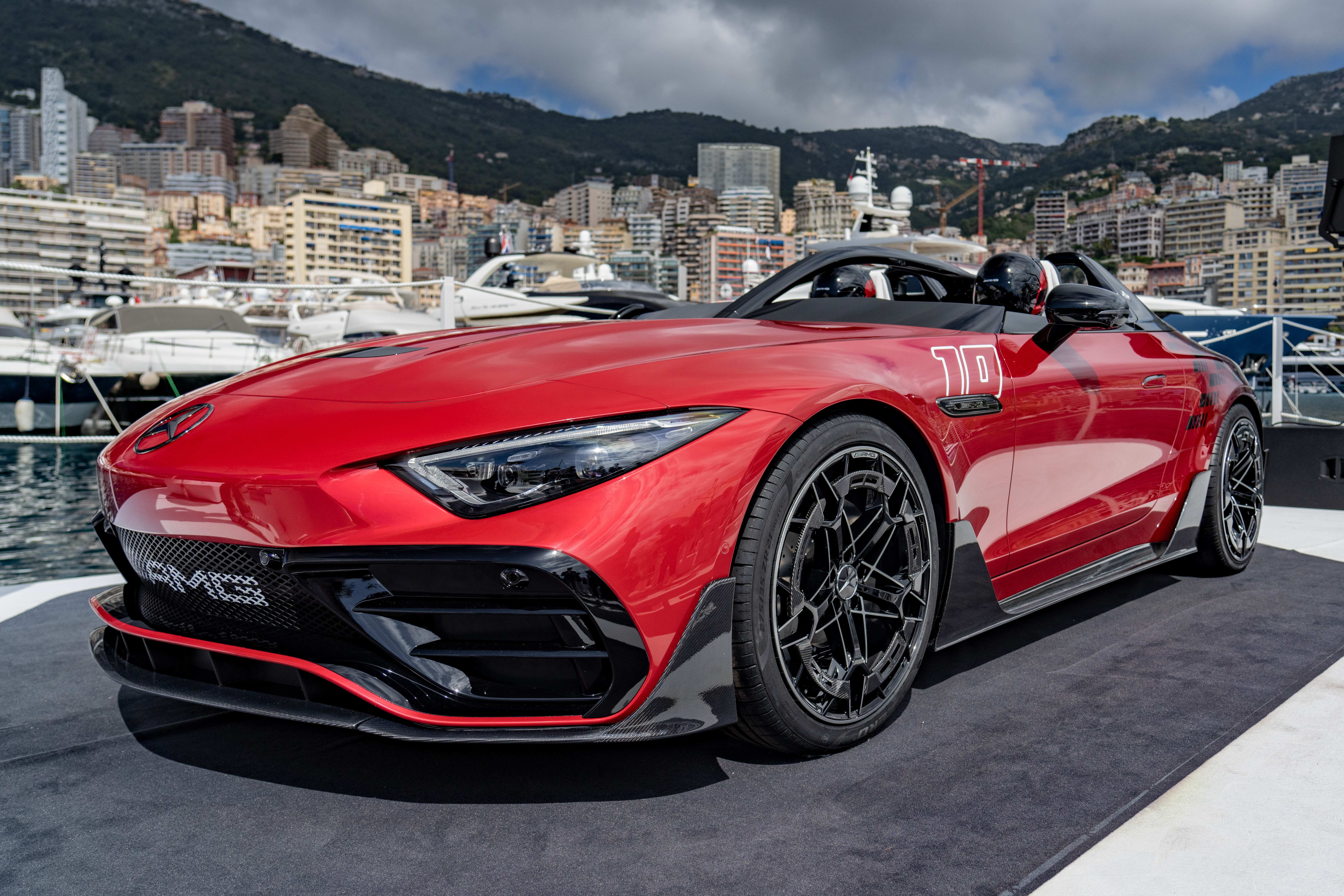 Mercedes-AMG PureSpeed - sieu pham dau tien cua dong Mythos Series hinh anh