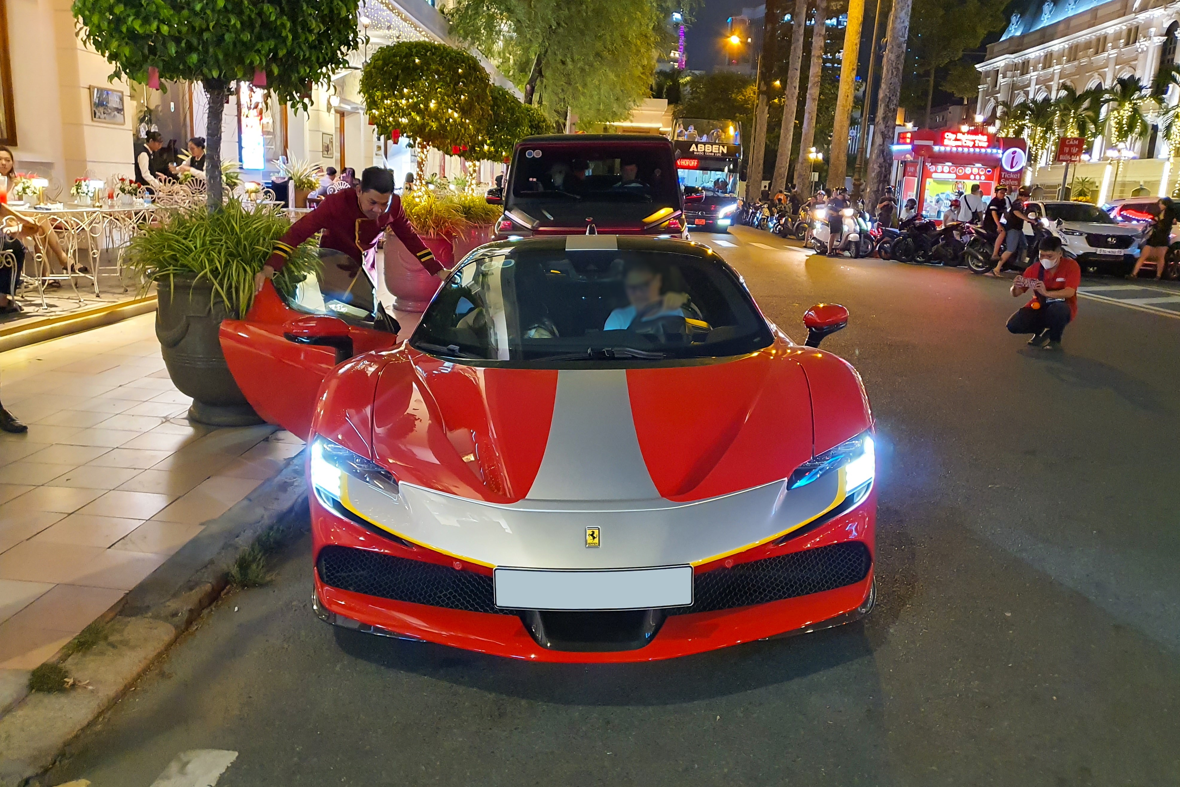 ferrari,  sf90,  sf90 stradale,  sf90 spider,  assetto fiorano,  sf90 assetto fiorano,  viet nam,  bien so anh 2