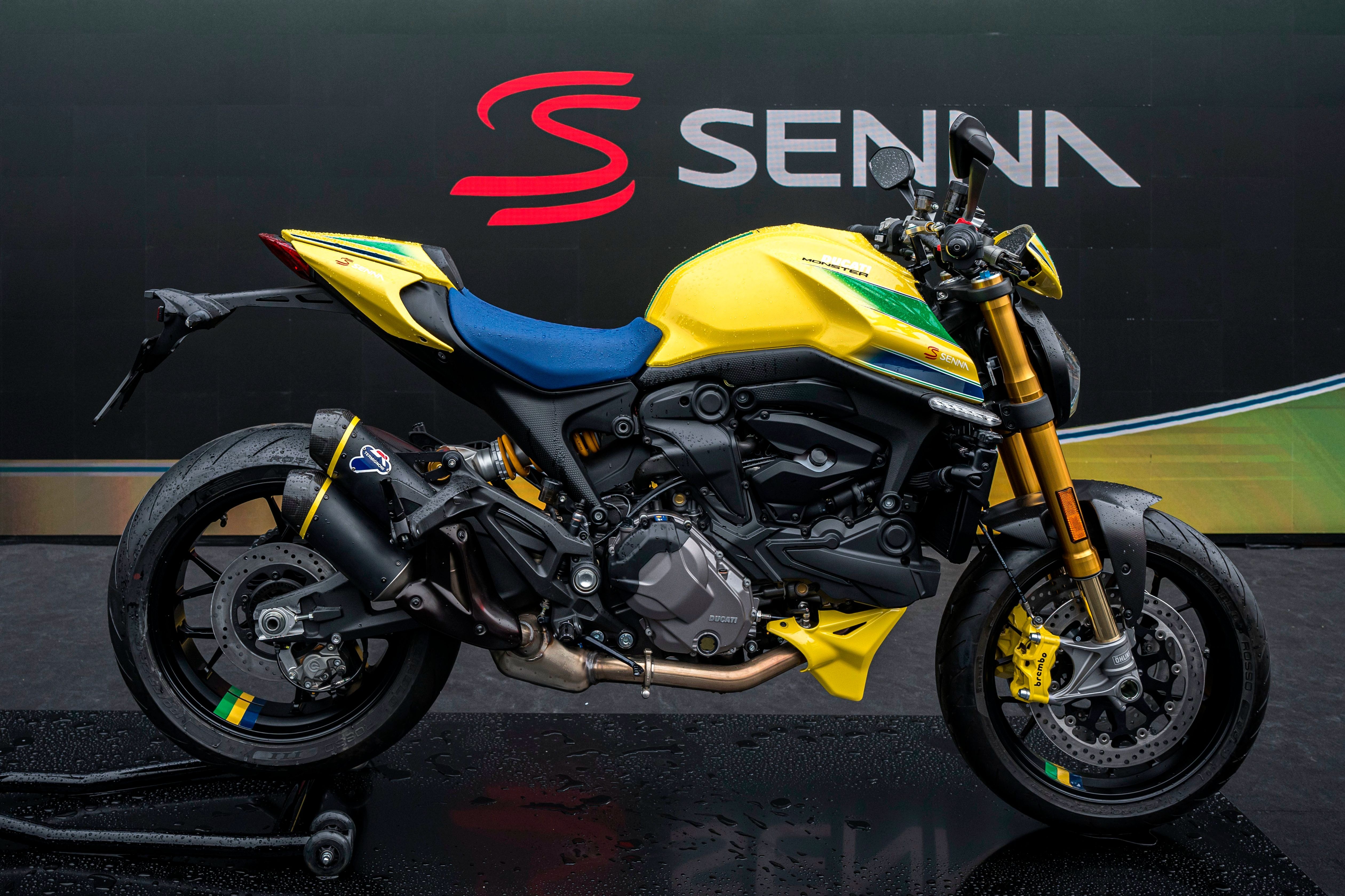 Chi tiet Ducati Monster Senna - nakedbike tri an huyen thoai F1 hinh anh