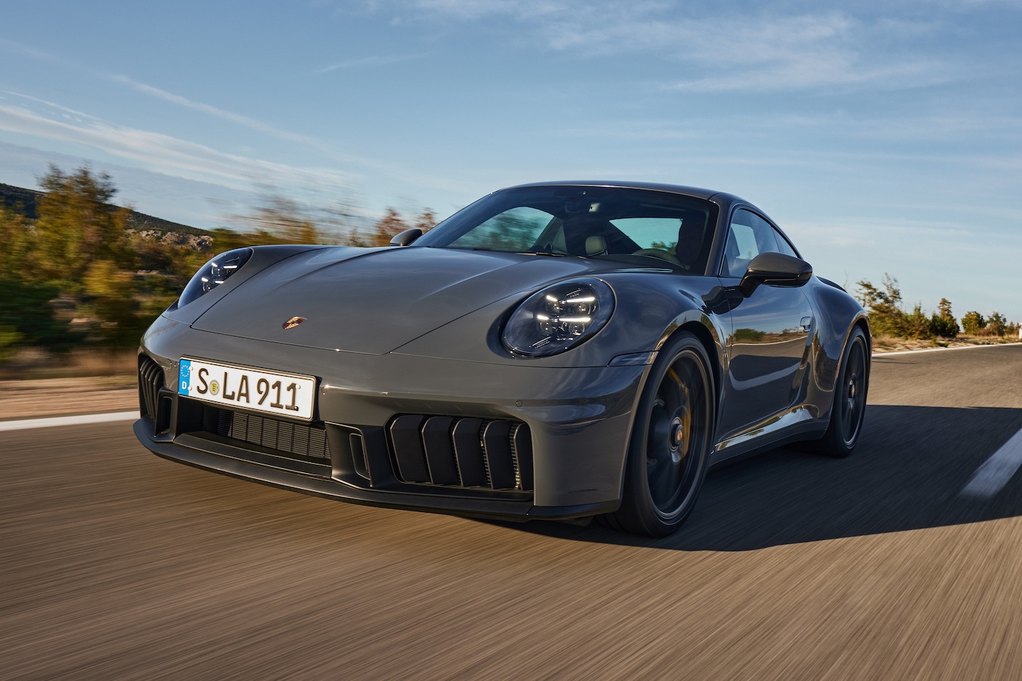 porsche,  911,  hybrid,  911 hybrid,  911 carrera,  911 carrera gts,  911 gts,  xe thể thao,  facelift ảnh 3 porsche,  911,  hybrid,  911 hybrid,  911 carrera,  911 carrera gts,  911 gts,  xe the thao,  facelift anh 3