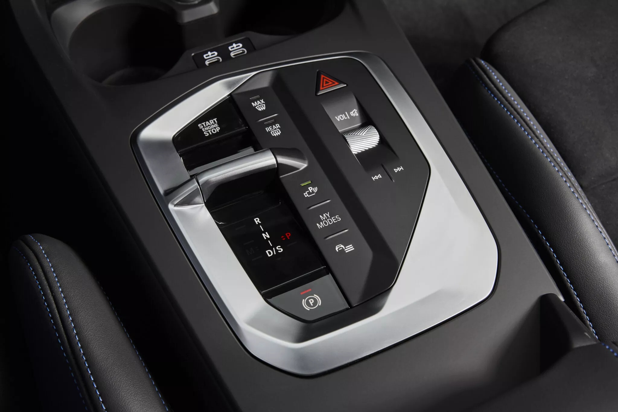bmw,  1 series,  f70,  thế hệ mới,  hatchback ảnh 14 bmw,  1 series,  f70,  the he moi,  hatchback anh 14