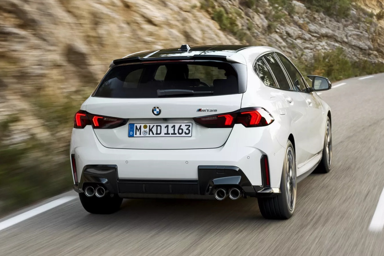 bmw,  1 series,  f70,  thế hệ mới,  hatchback ảnh 19 bmw,  1 series,  f70,  the he moi,  hatchback anh 19