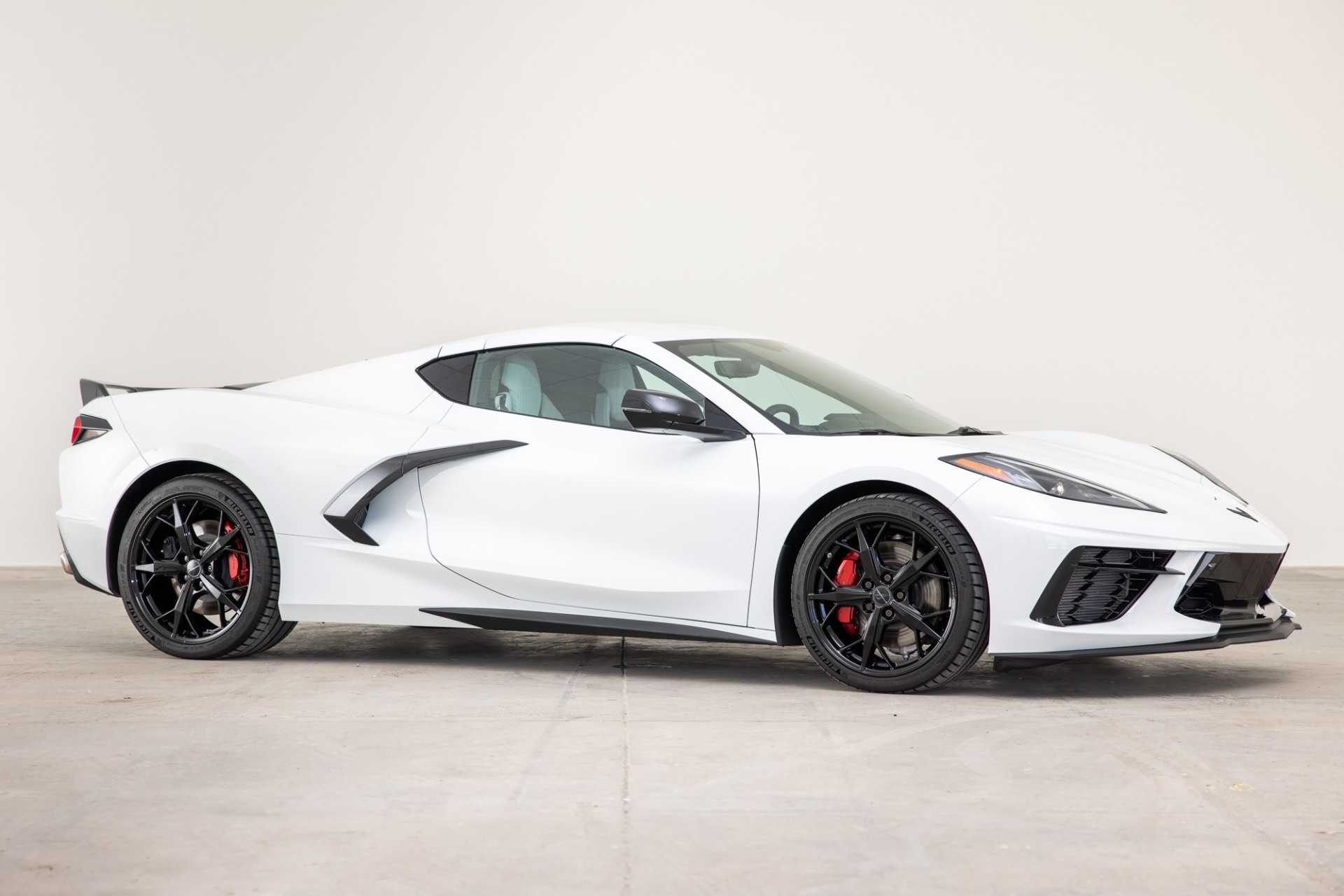 chevrolet,  chevy,  corvette,  z06,  zr1,  hieu nang cao,  v8,  hybrid,  e-ray,  c8 stingray,  c8,  corvette c8 anh 1