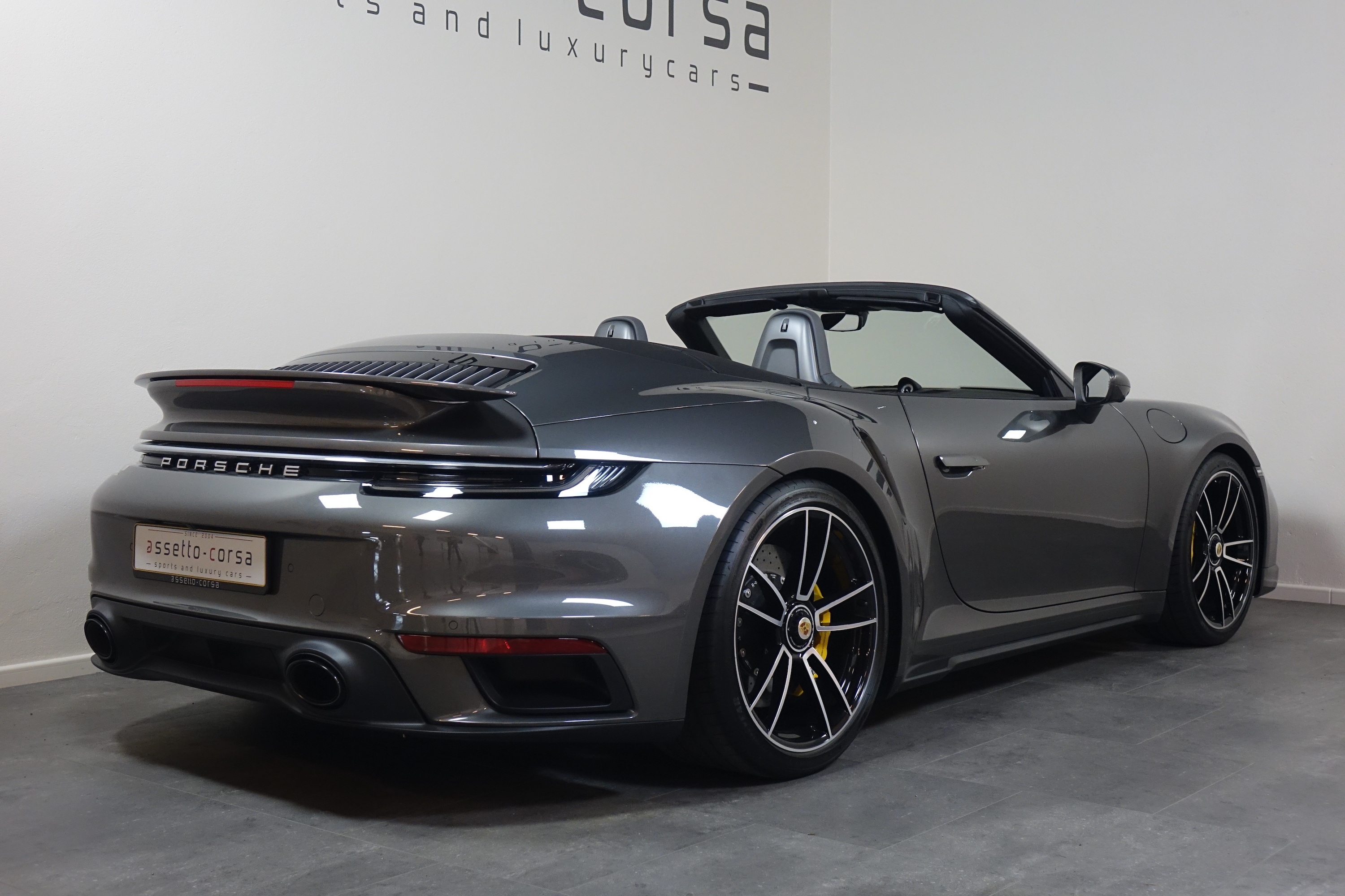 porsche,  911,  turbo,  turbo s,  911 turbo s,  911 turbo,  xe the thao,  tai nan,  chim duoi nuoc,  my anh 6