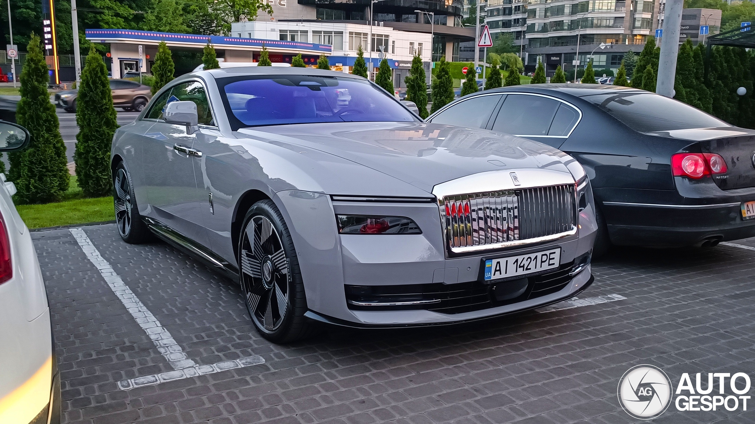 rolls-royce,  spectre,  ev,  xe dien,  sieu sang,  ukraine anh 1