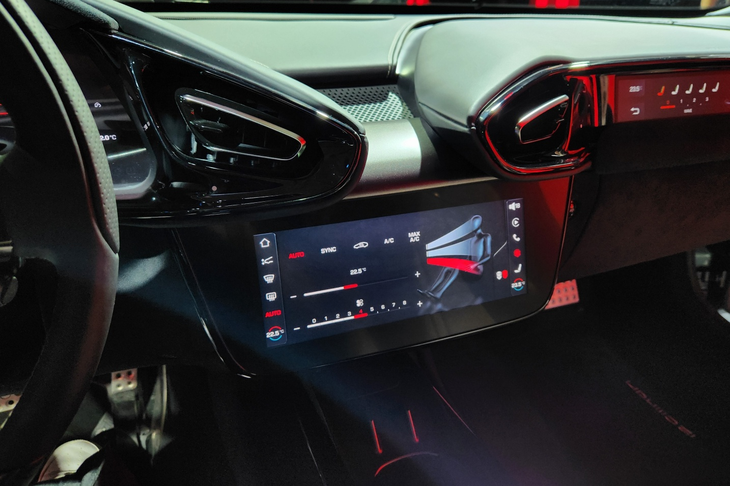 sieu xe,  ferrari,  12cilindri,  12cilindri spider,  812 superfast,  han quoc,  ra mat,  chau a,  ferrari 12cilindri anh 13